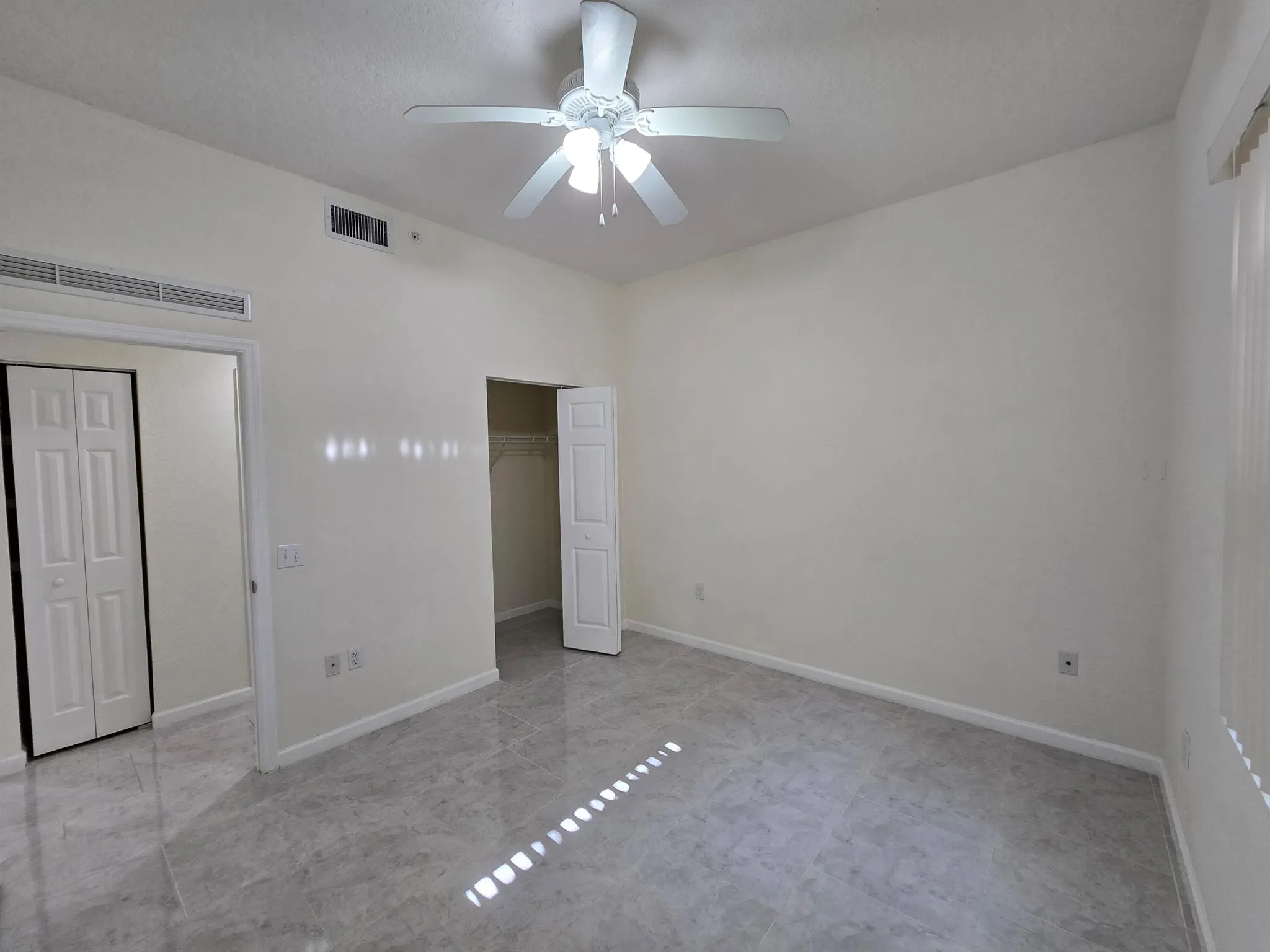 1640 Presidential Way, #403