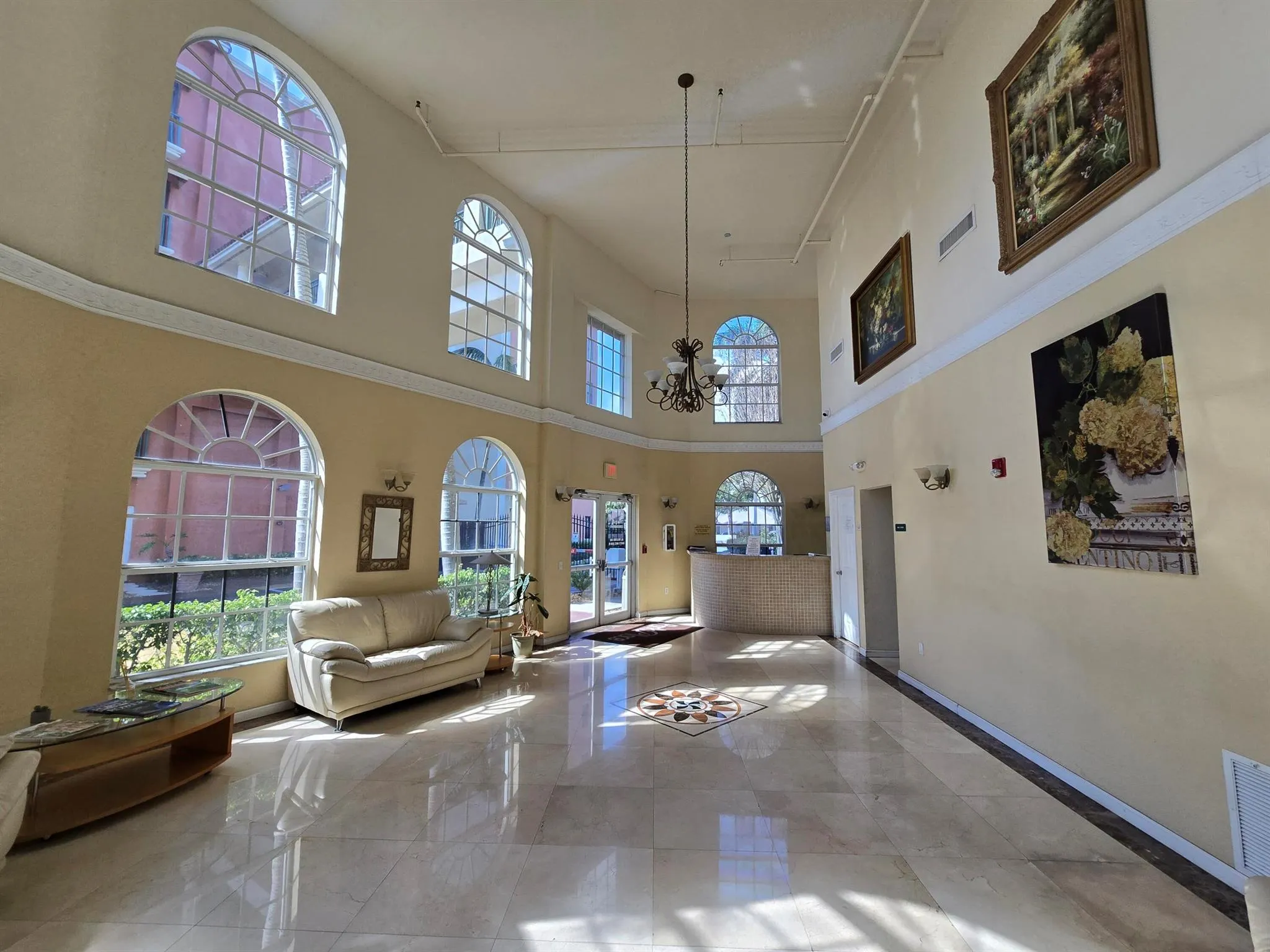 1640 Presidential Way, #403