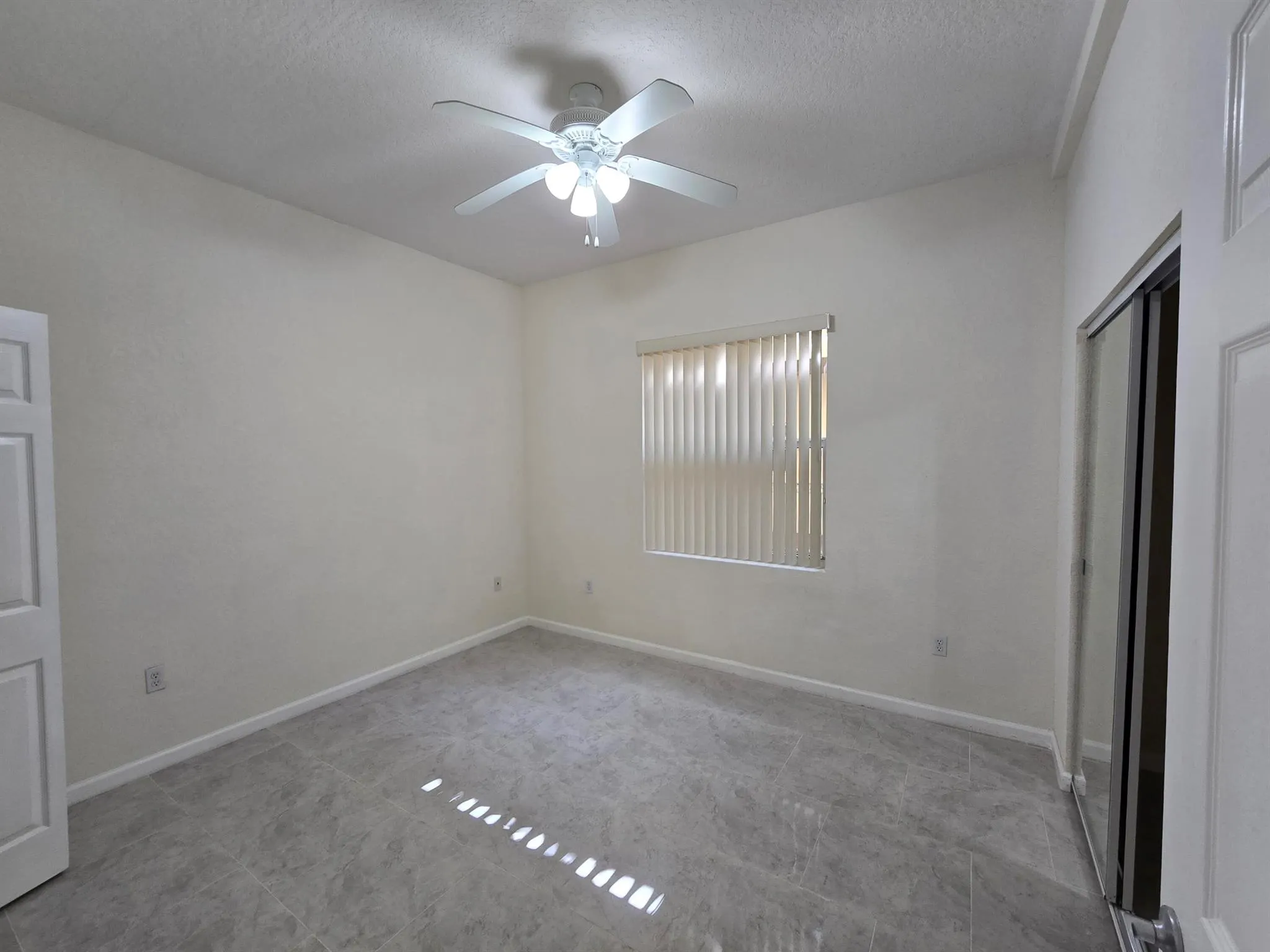 1640 Presidential Way, #403