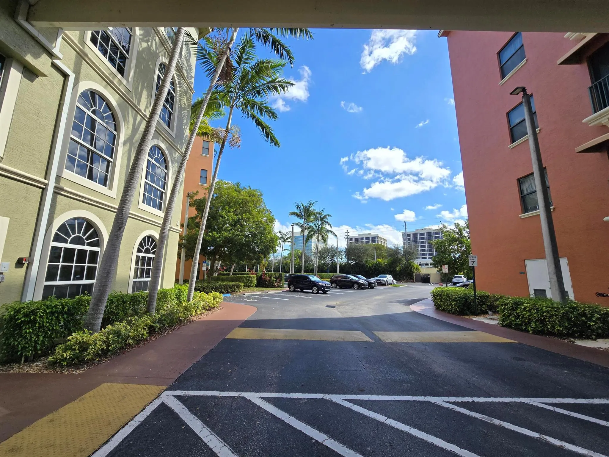 1640 Presidential Way, #403