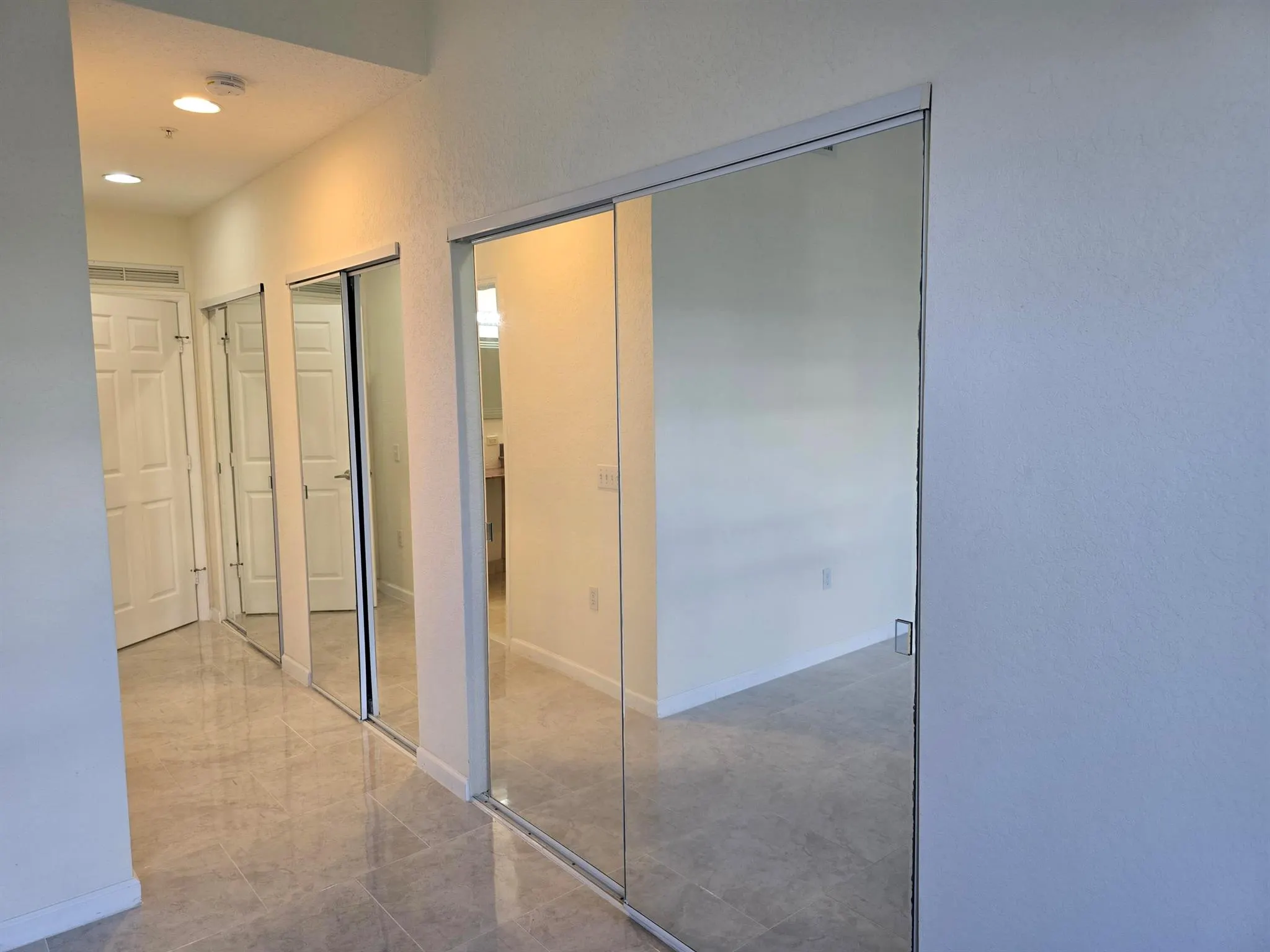 1640 Presidential Way, #403