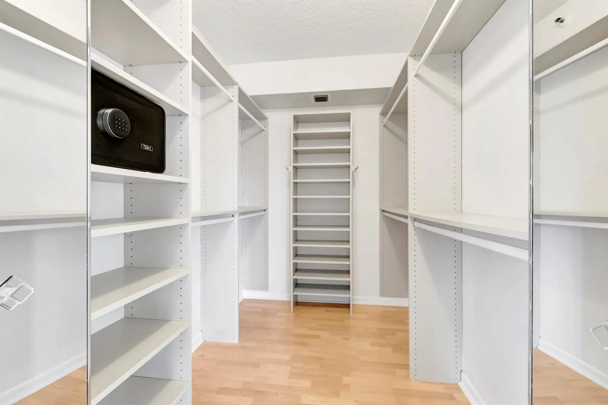 14096 Huntington Pointe Drive, #407