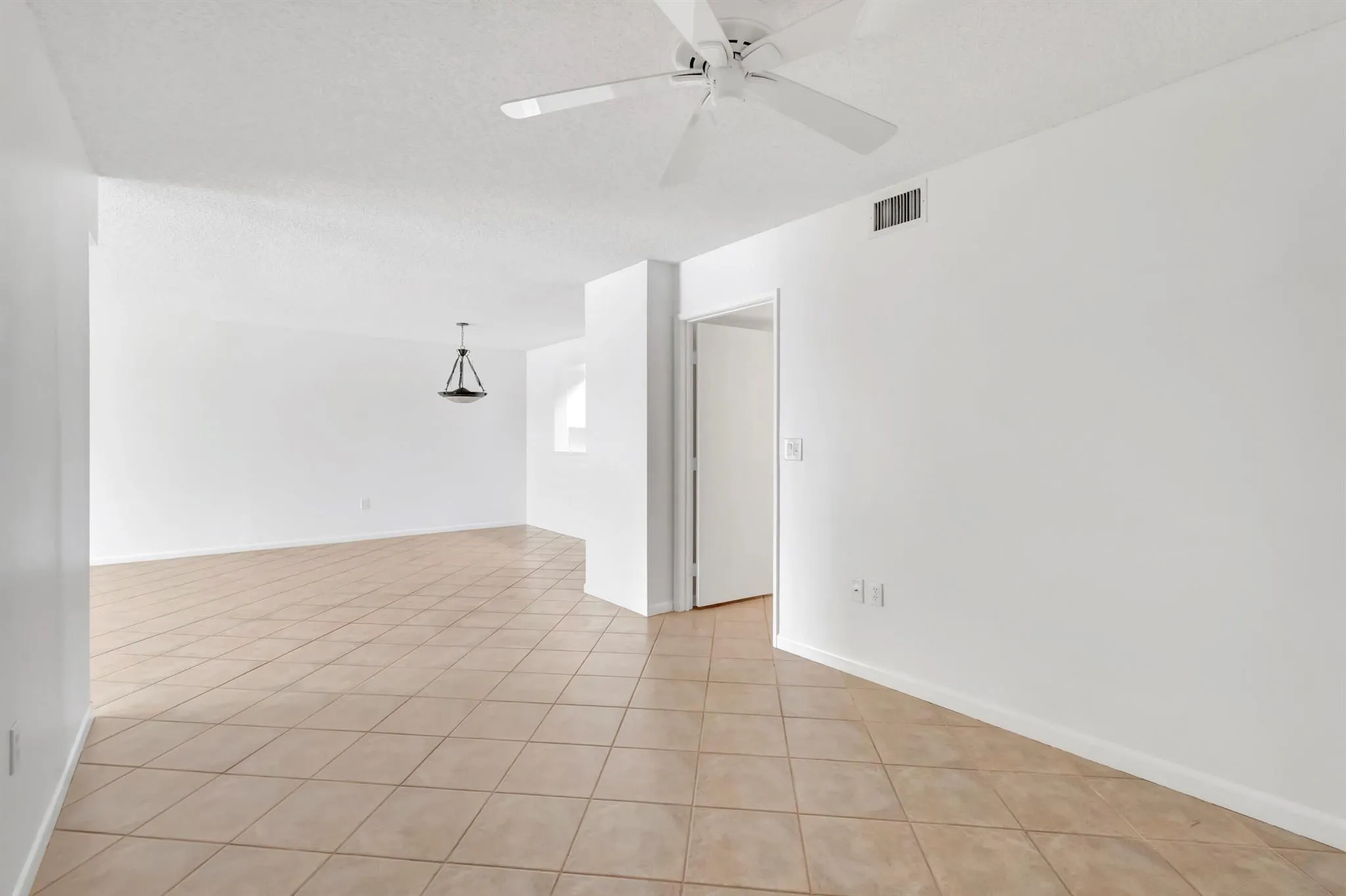 14096 Huntington Pointe Drive, #407