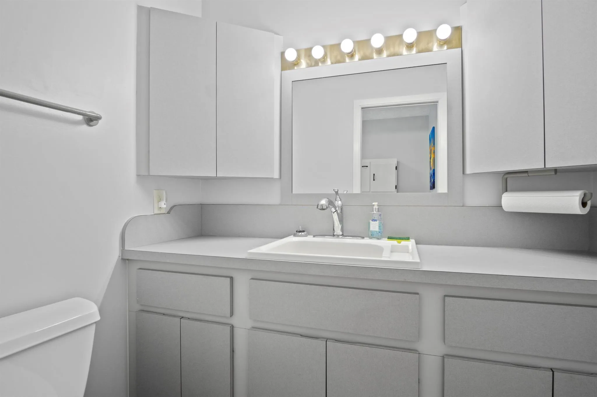 1360 SW Albatross Way