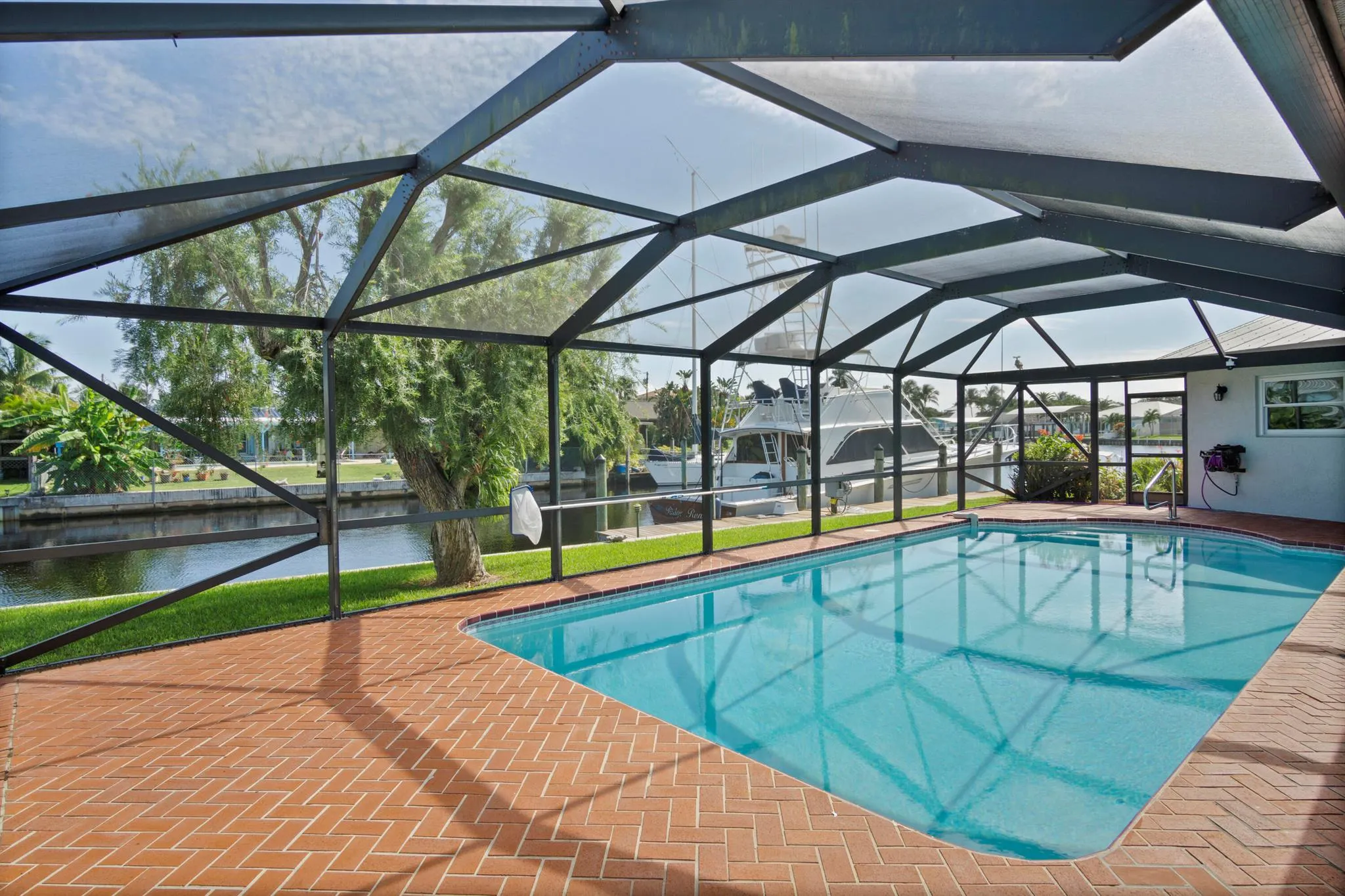 1360 SW Albatross Way