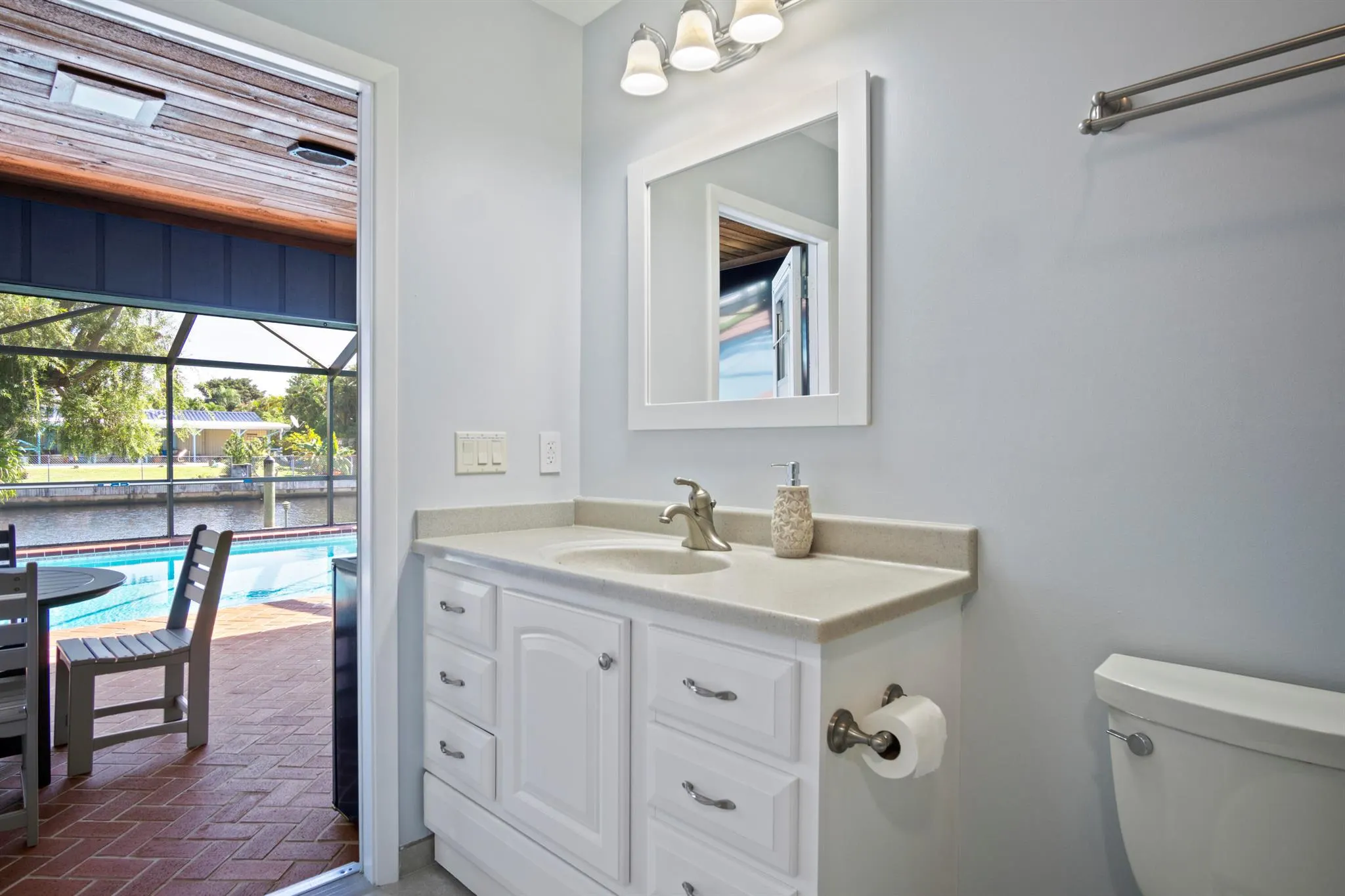 1360 SW Albatross Way