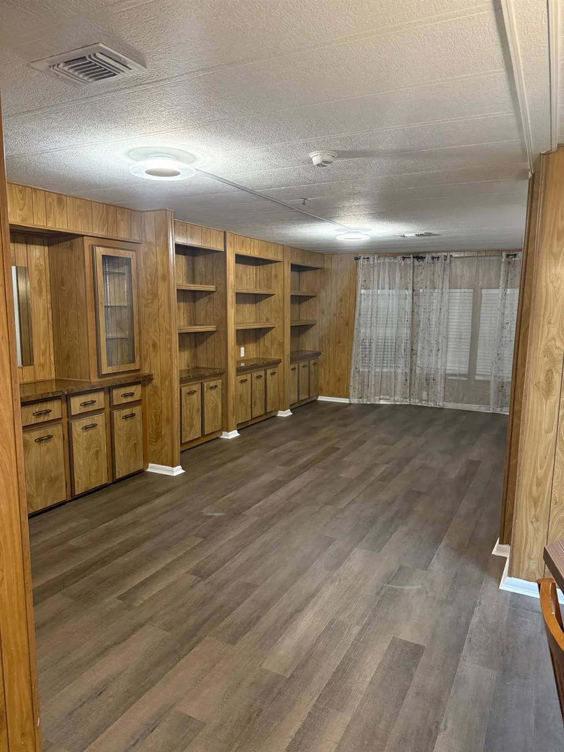 11621 Venetian Avenue