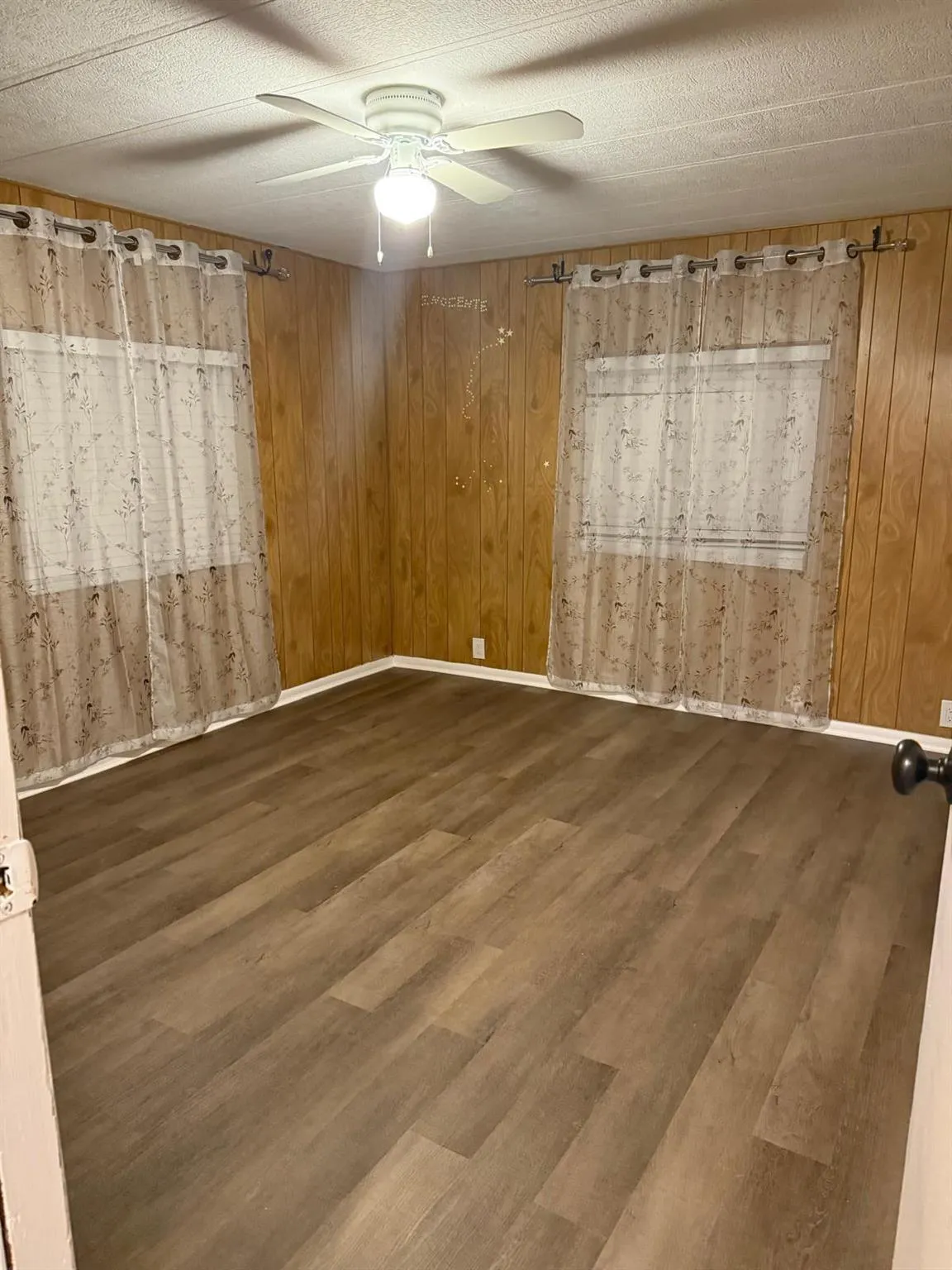 11621 Venetian Avenue