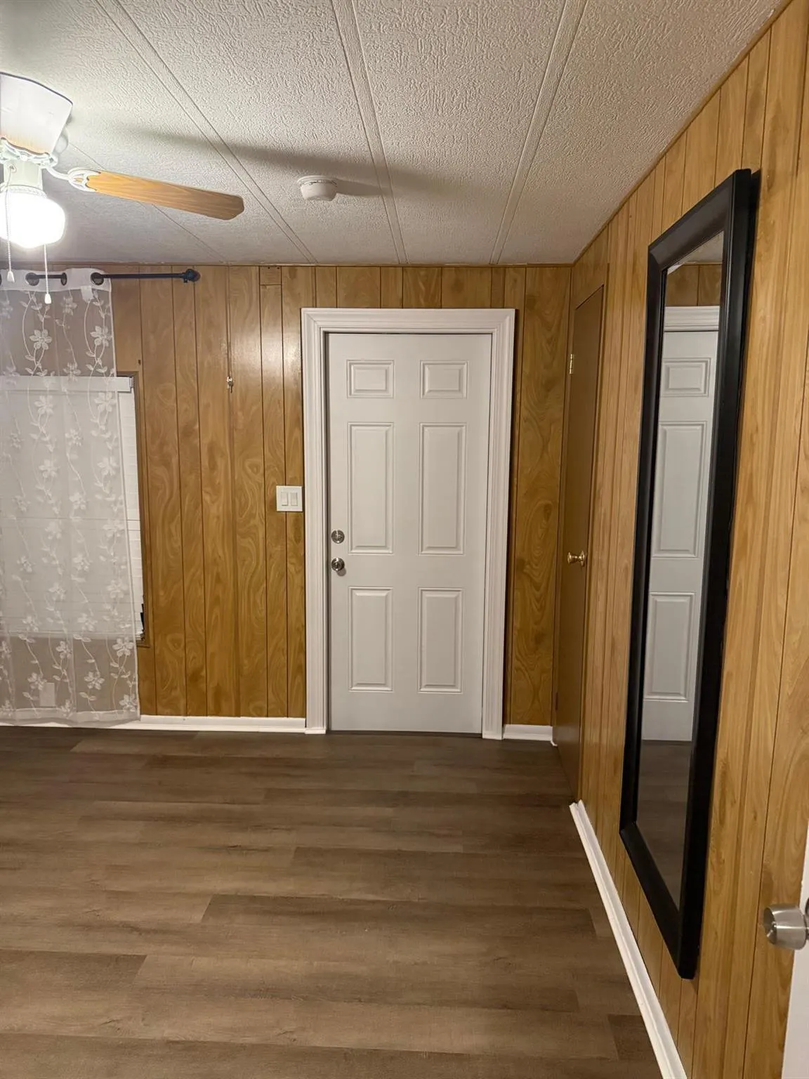 11621 Venetian Avenue