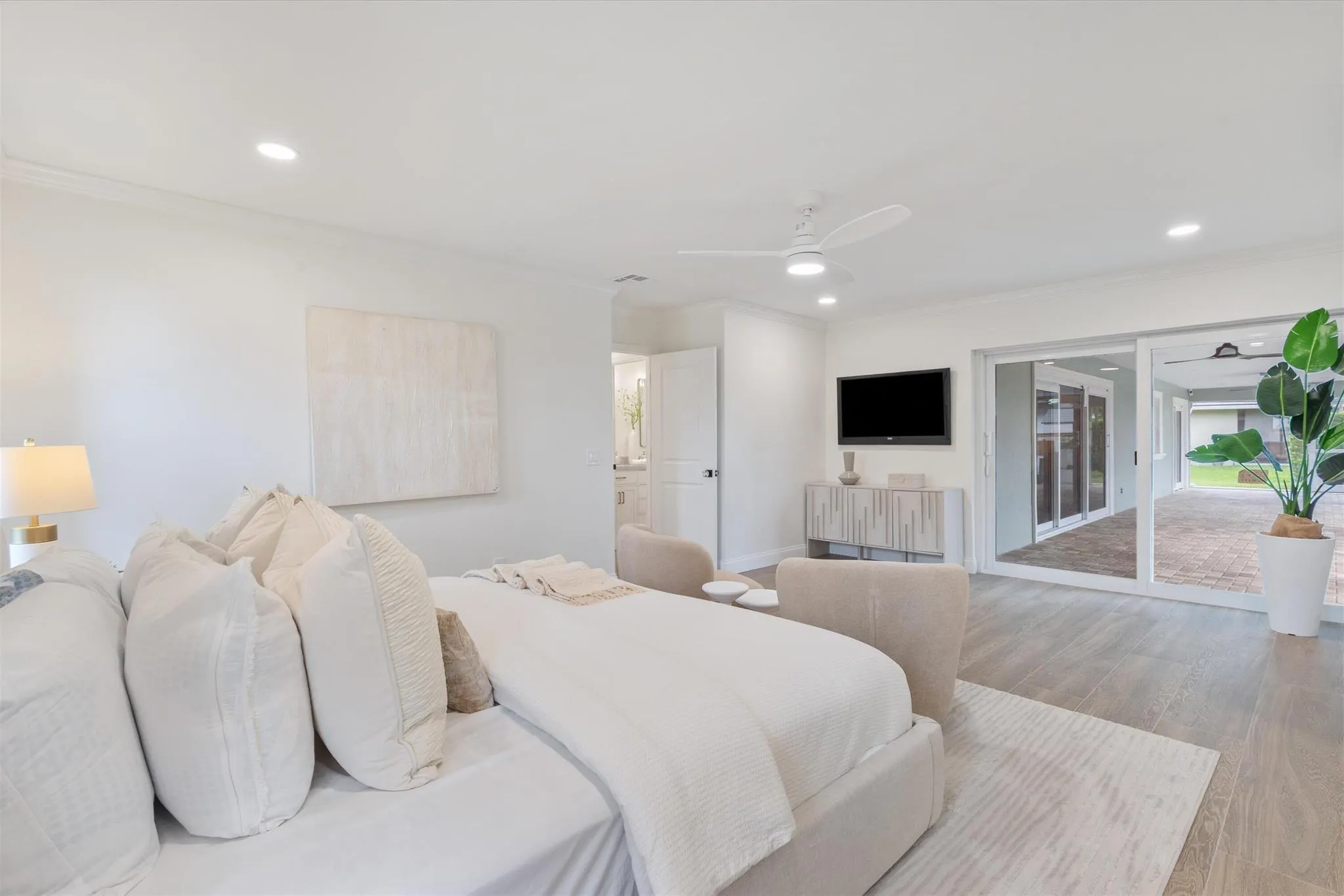 1395 Pine Valley Drive