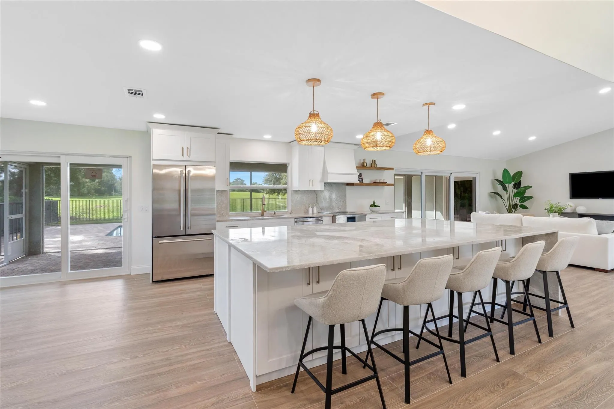 1395 Pine Valley Drive