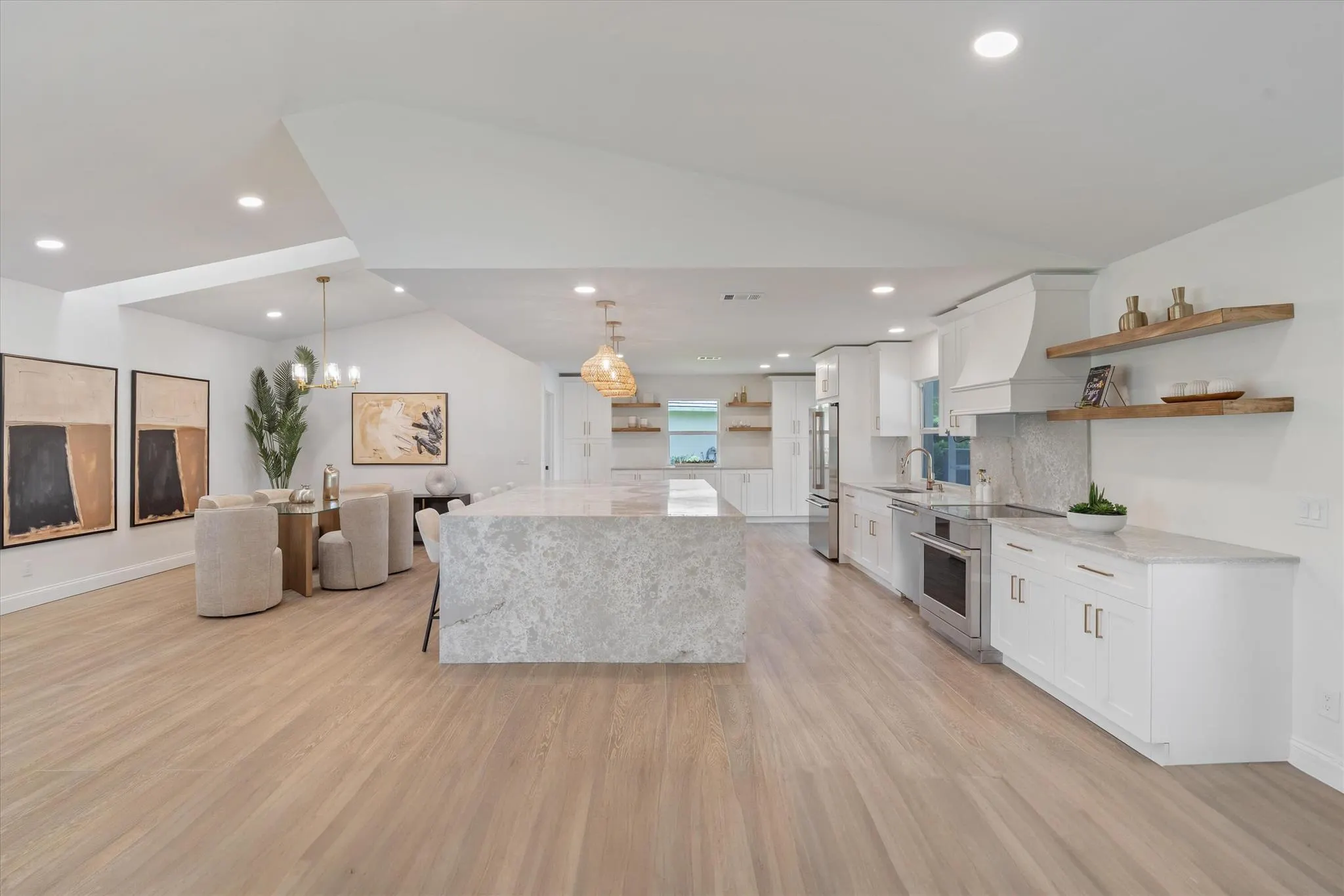 1395 Pine Valley Drive