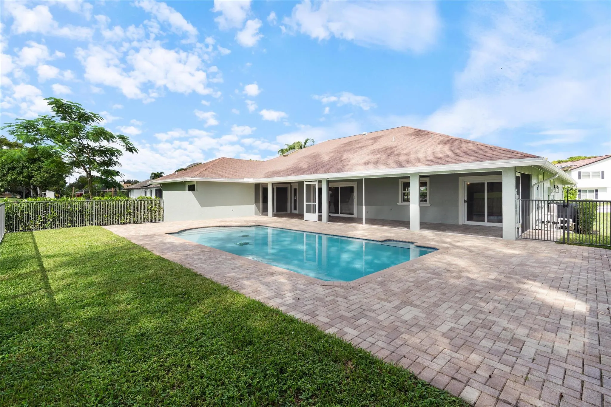 1395 Pine Valley Drive