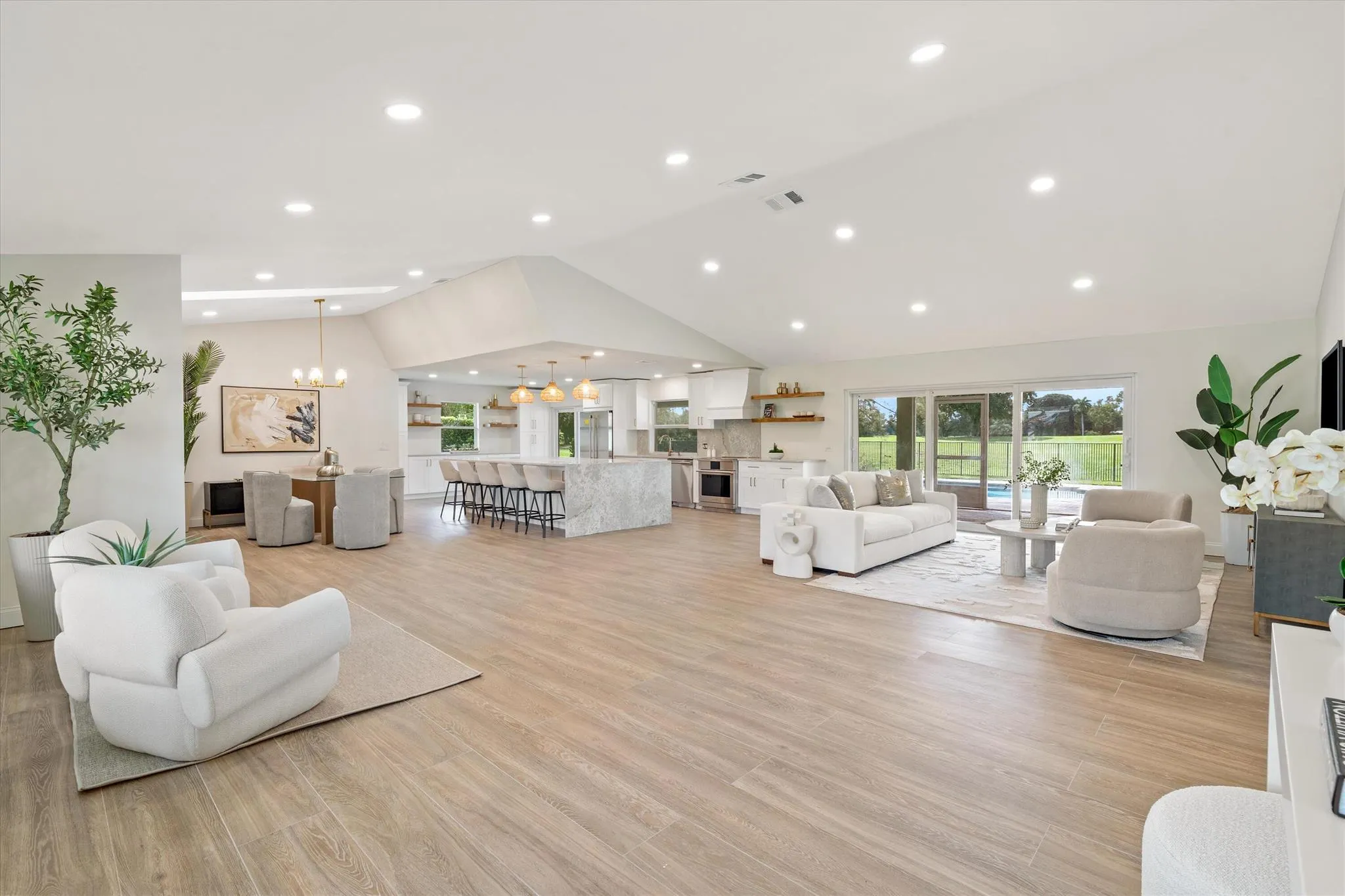 1395 Pine Valley Drive