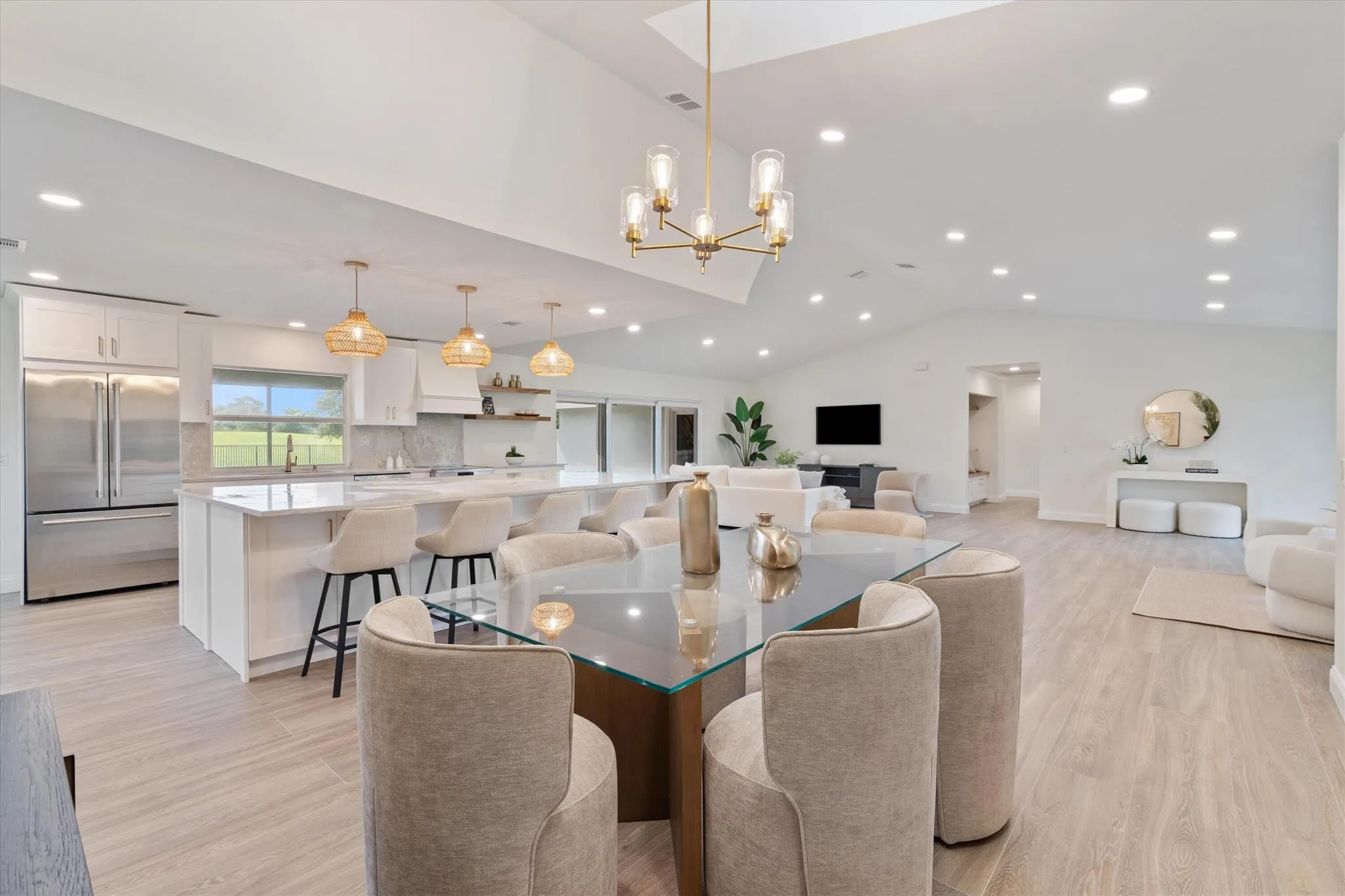 1395 Pine Valley Drive