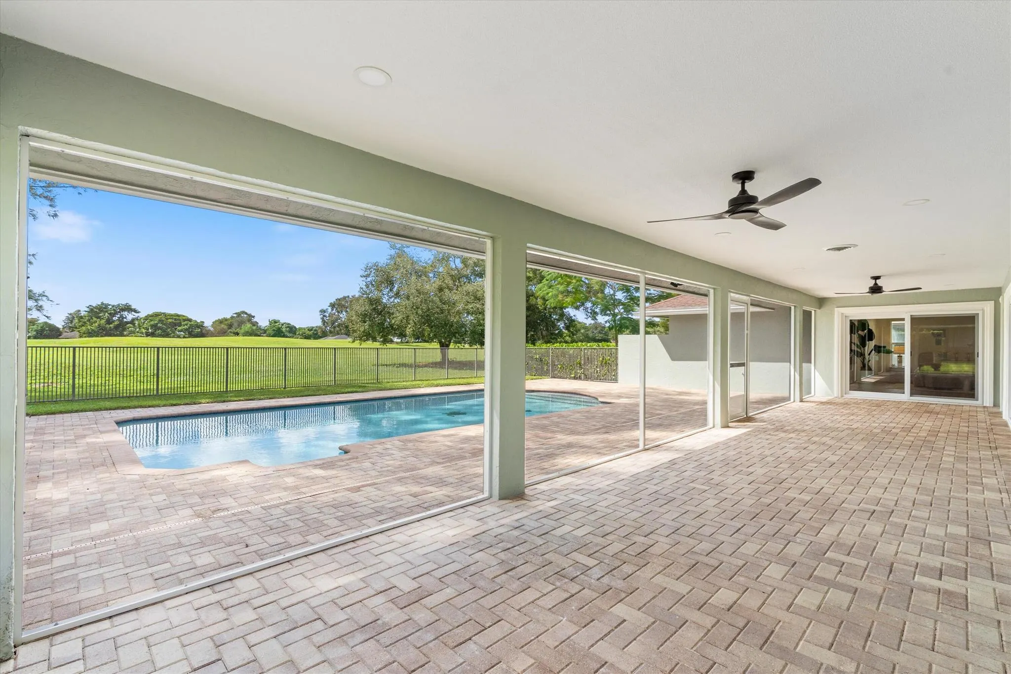 1395 Pine Valley Drive