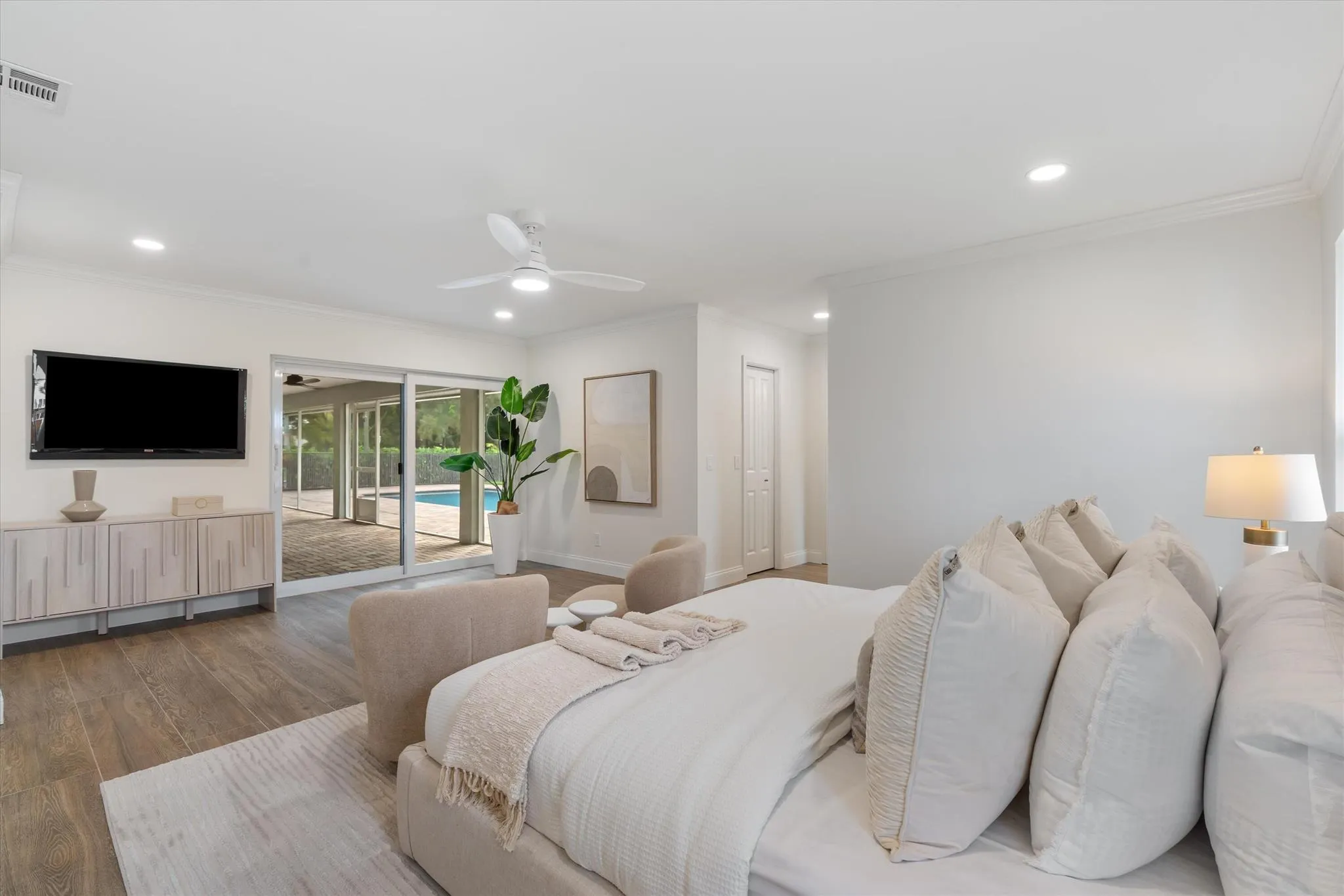 1395 Pine Valley Drive