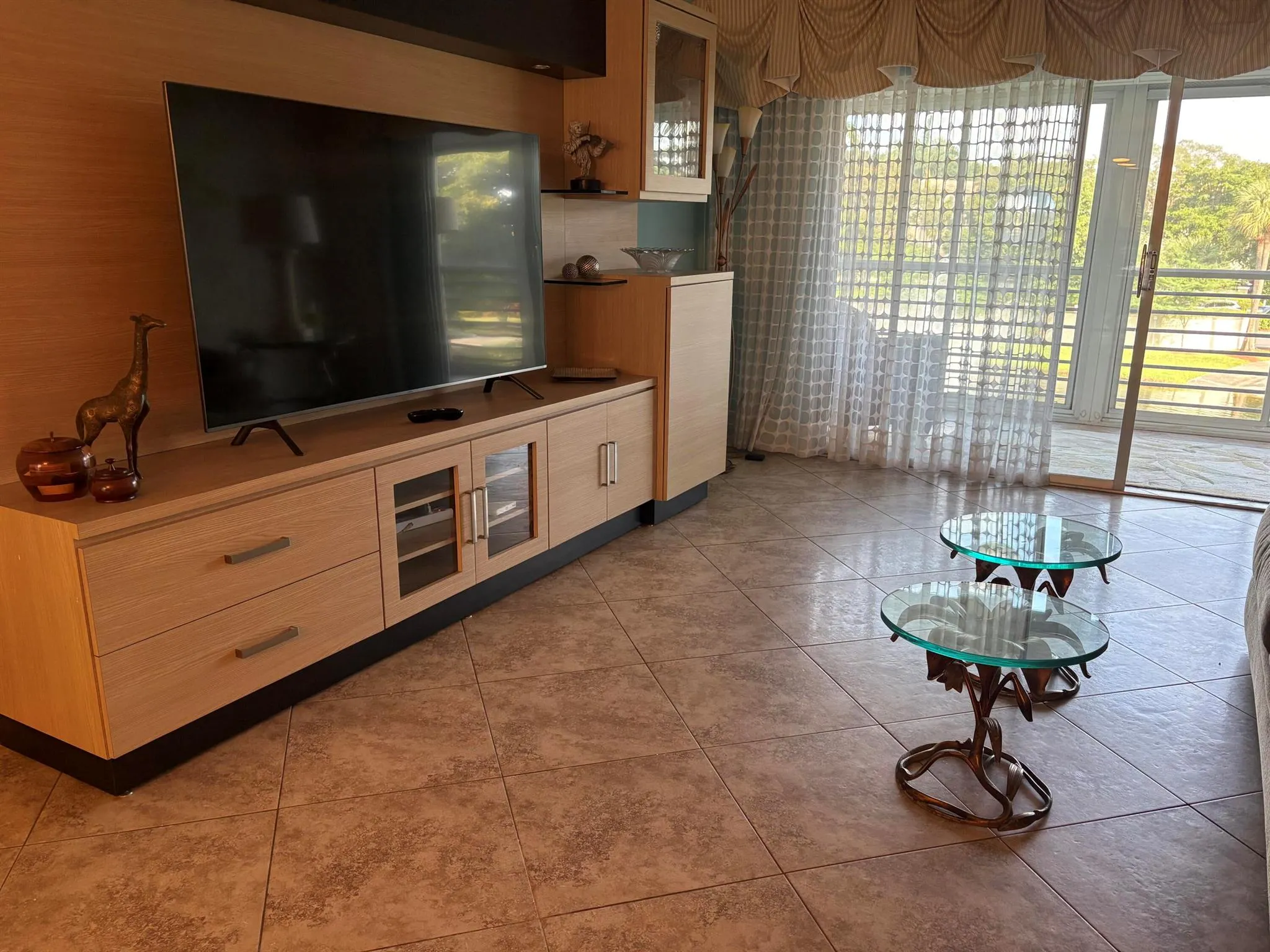 2501 Antigua Terrace, #H3