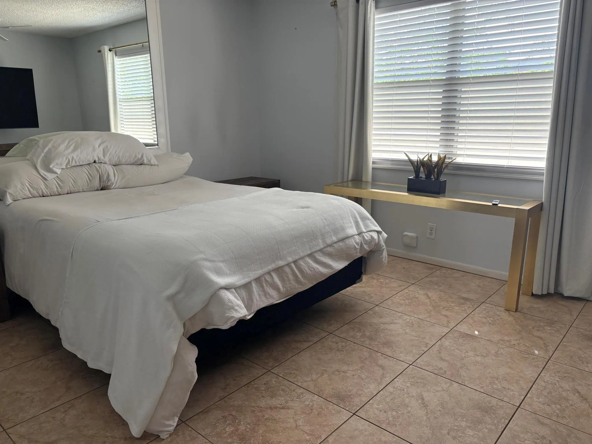 2501 Antigua Terrace, #H3