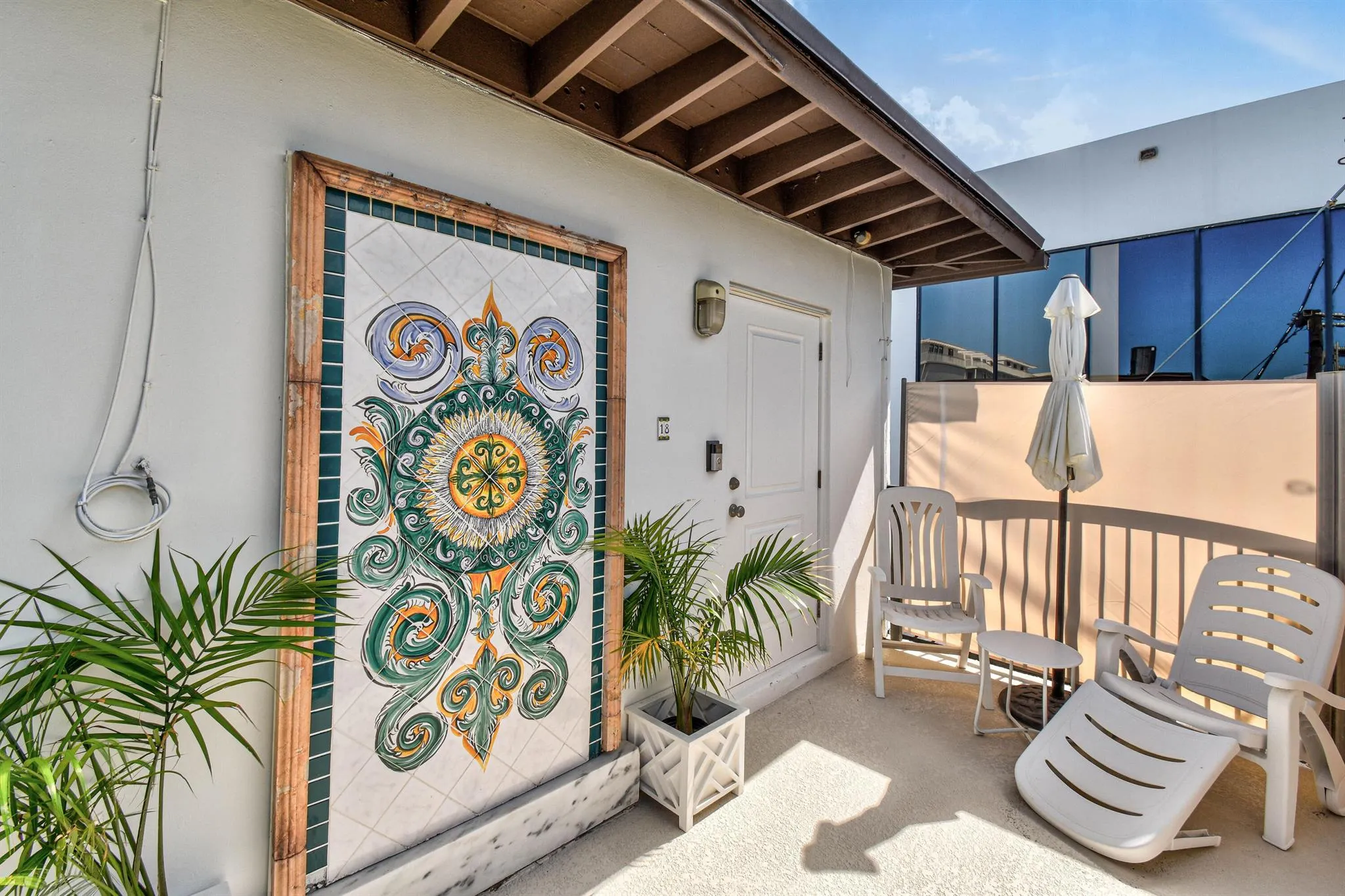 122 Peruvian Avenue, #18