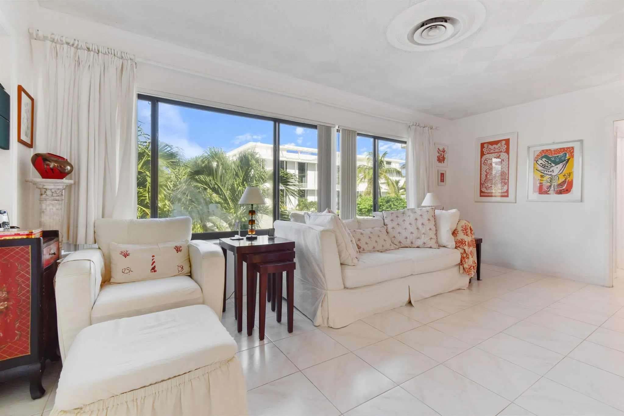 122 Peruvian Avenue, #18