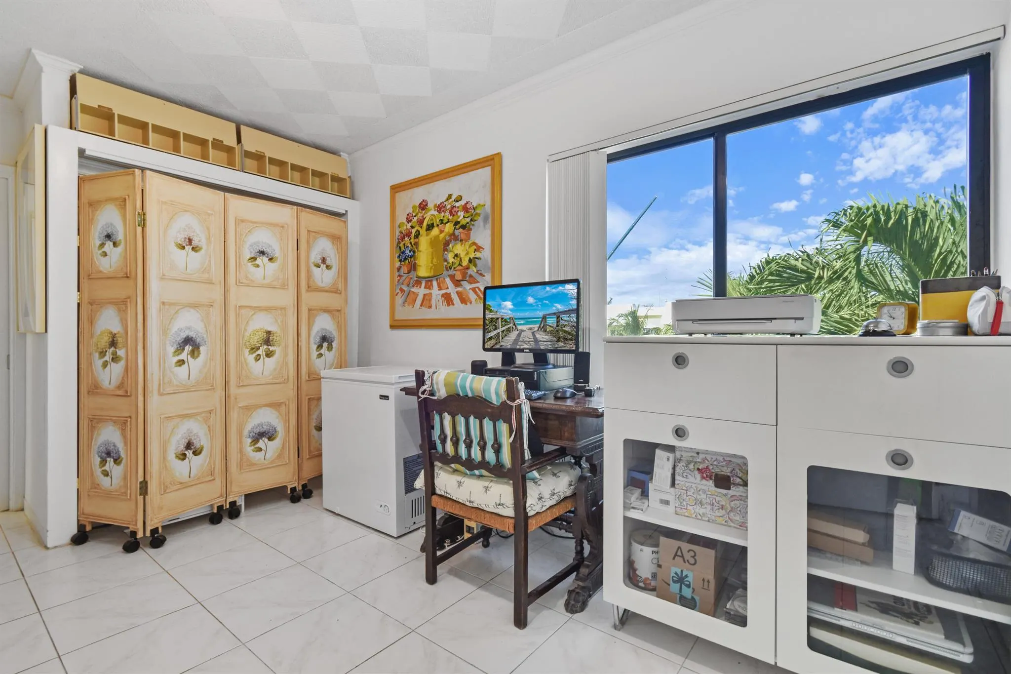 122 Peruvian Avenue, #18