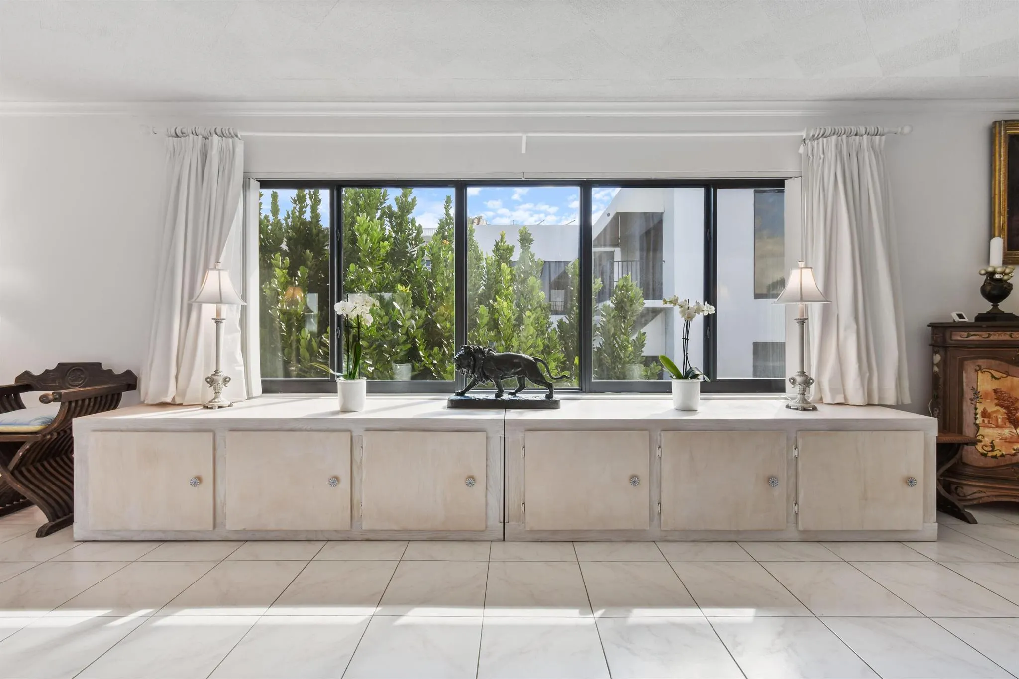 122 Peruvian Avenue, #18