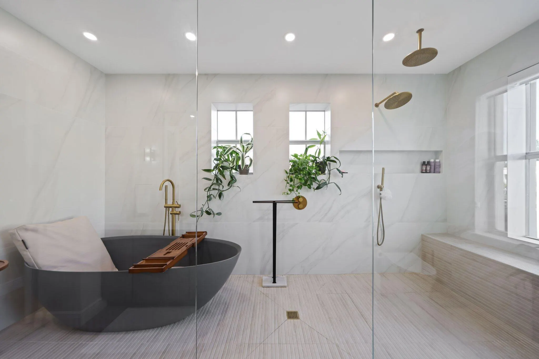 200 NE 2nd Avenue, #411