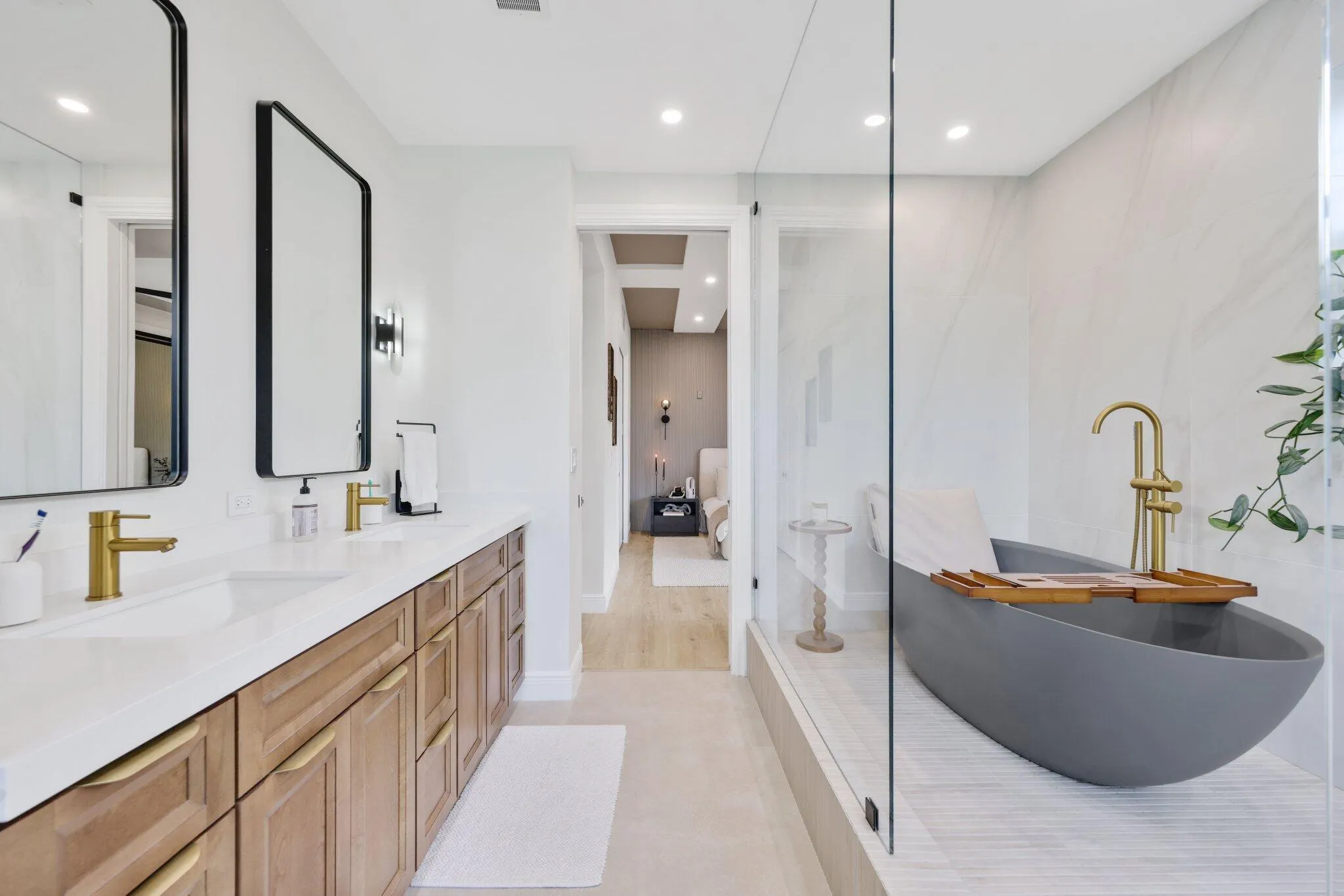 200 NE 2nd Avenue, #411