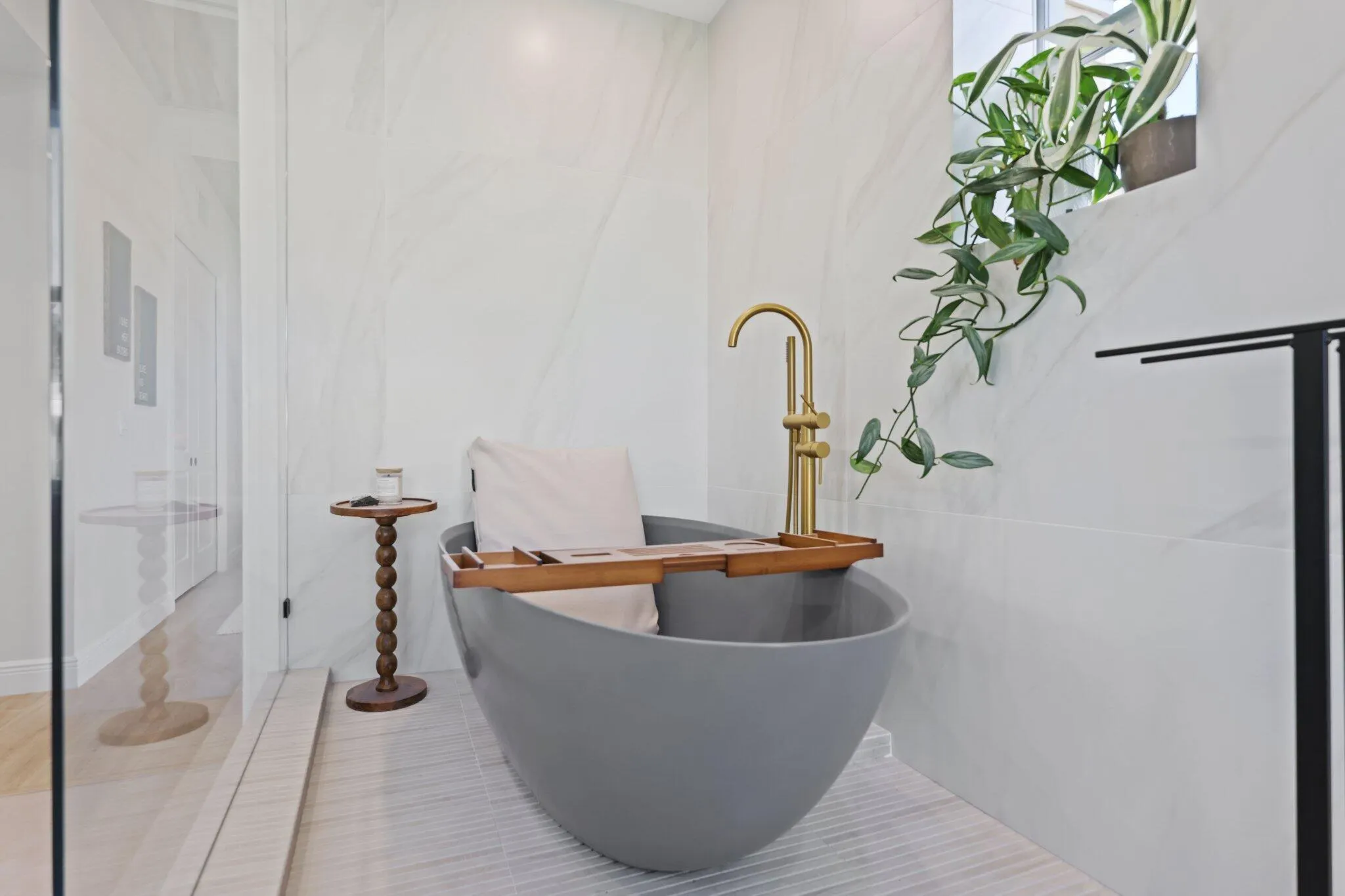 200 NE 2nd Avenue, #411