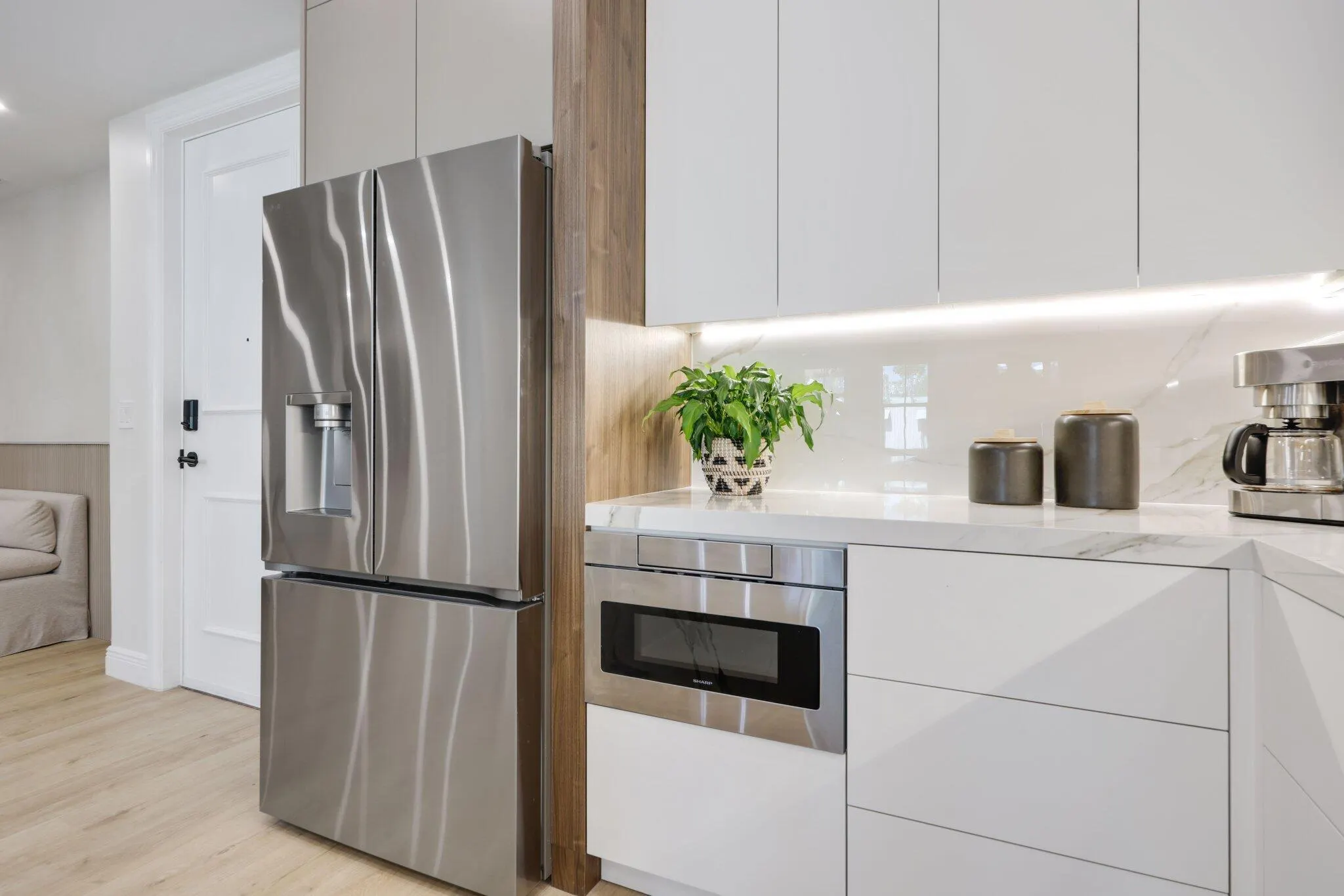 200 NE 2nd Avenue, #411