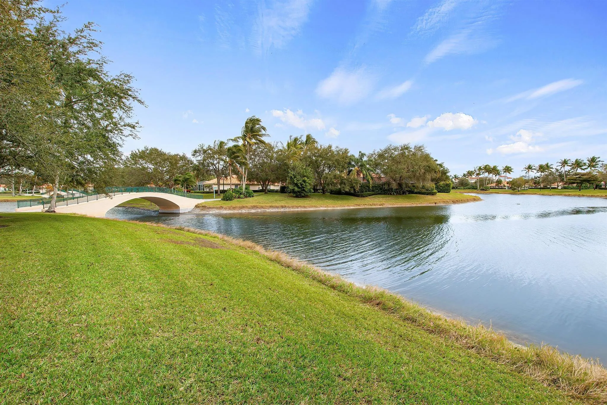 2109 Tarpon Lake Way