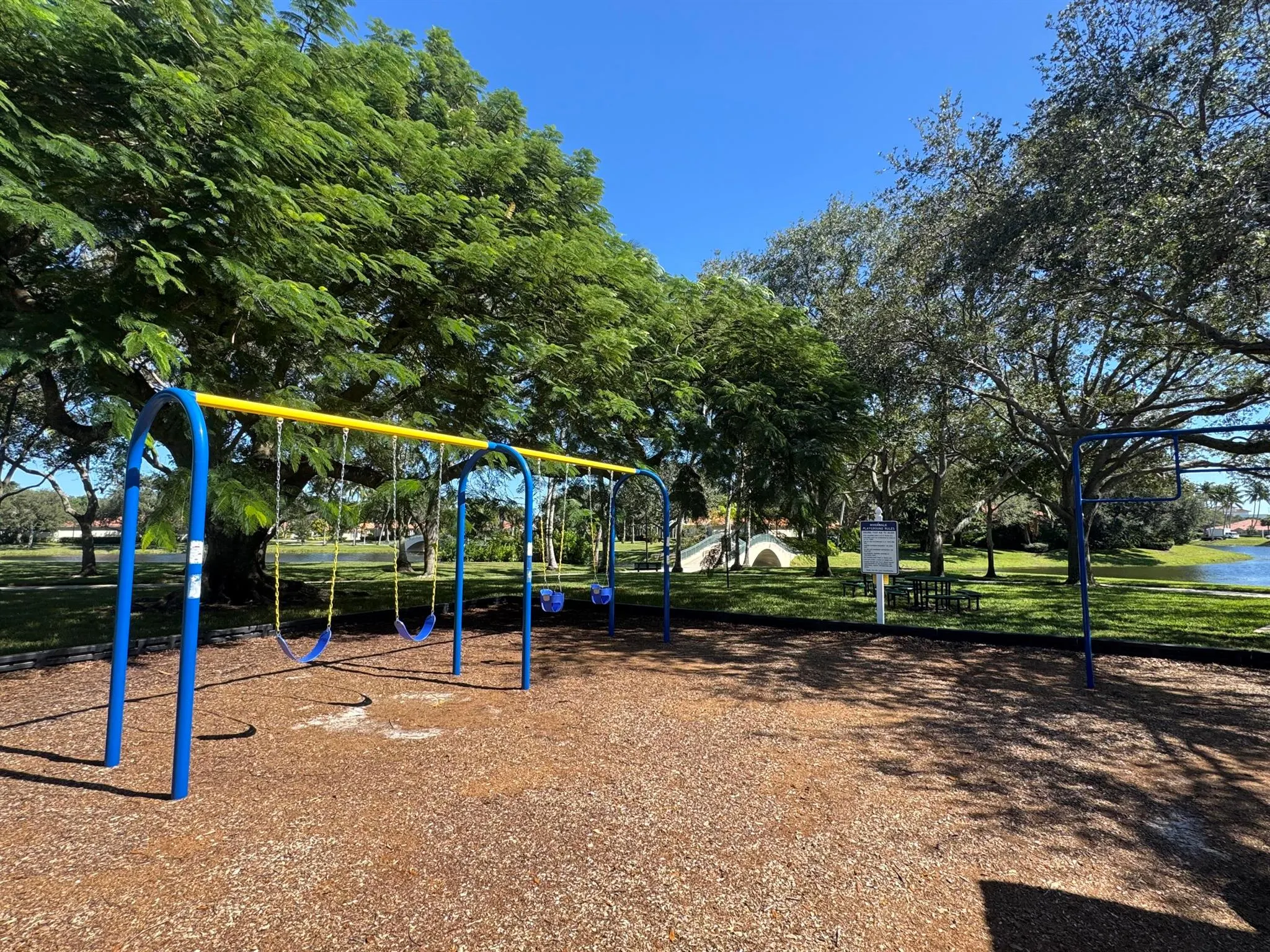 2109 Tarpon Lake Way