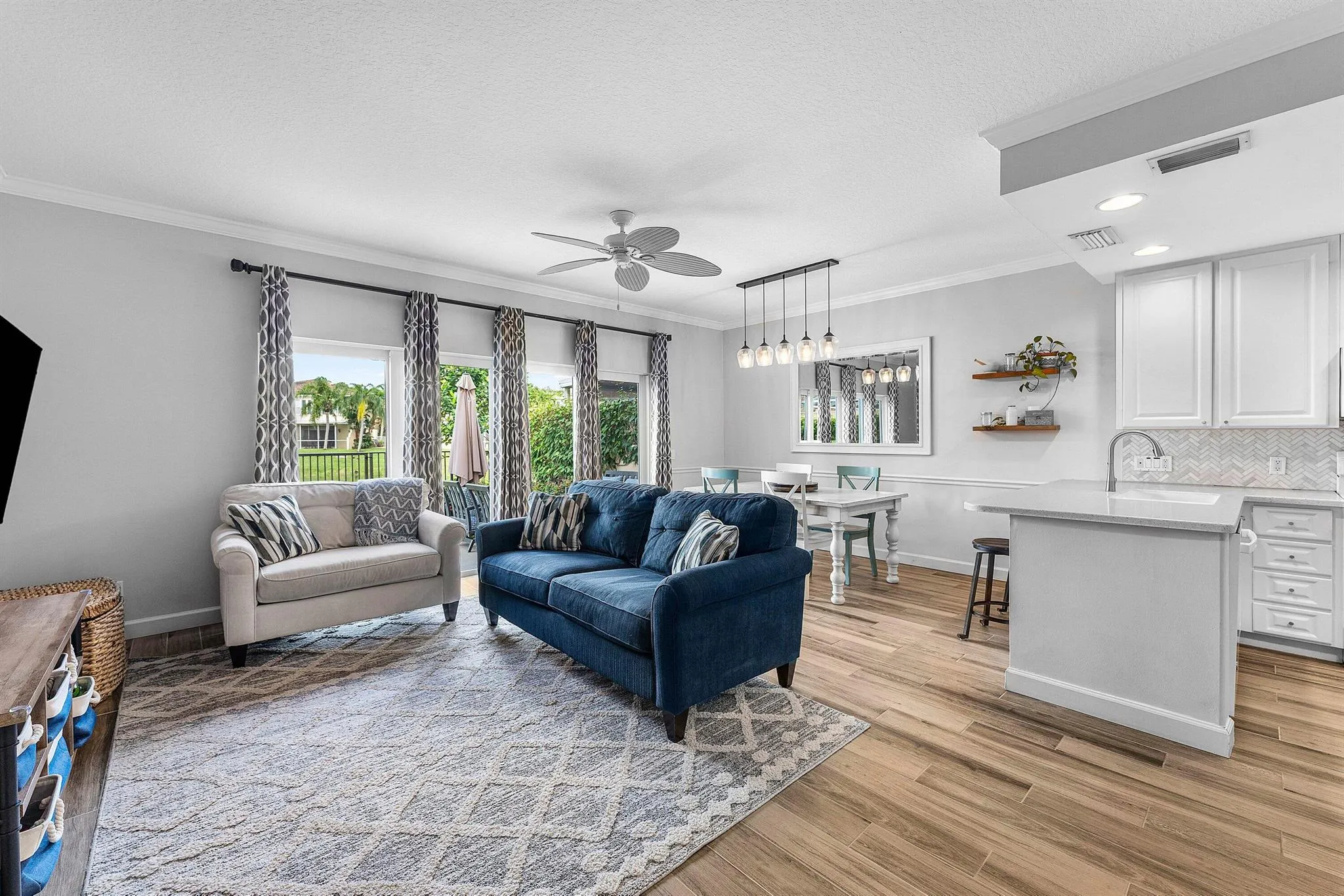 2109 Tarpon Lake Way