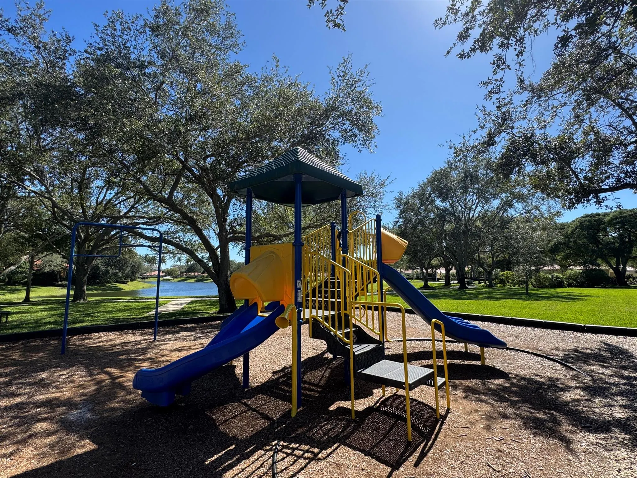 2109 Tarpon Lake Way