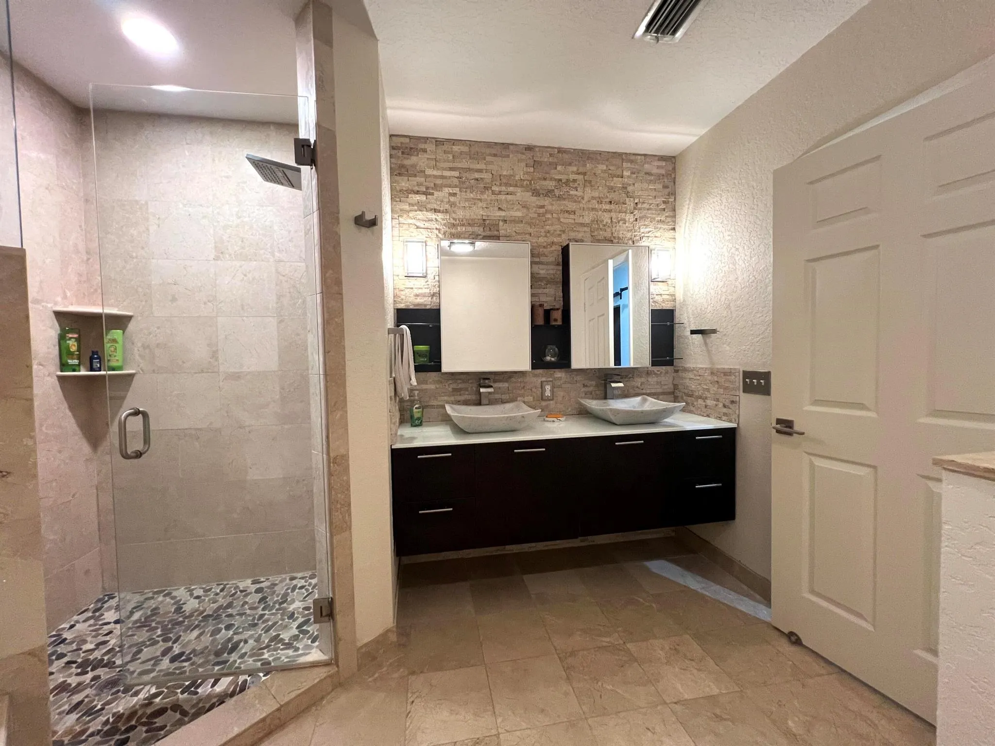 1640 Presidential Way, #301