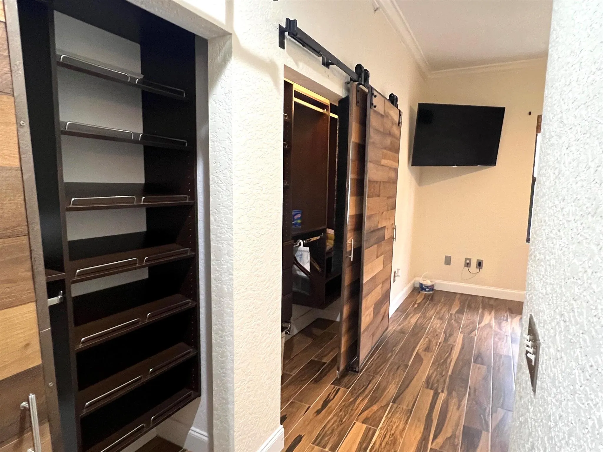 1640 Presidential Way, #301