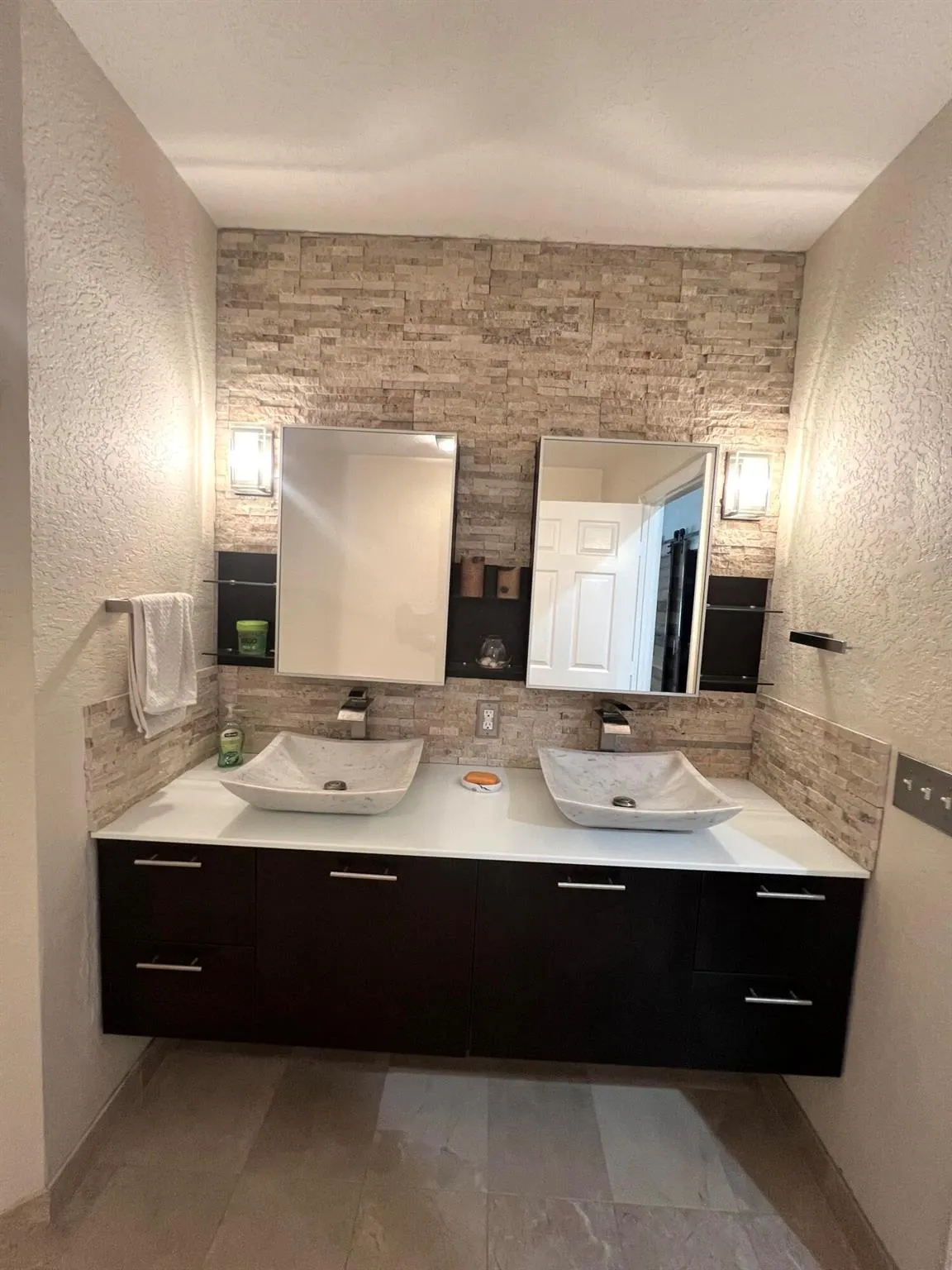 1640 Presidential Way, #301