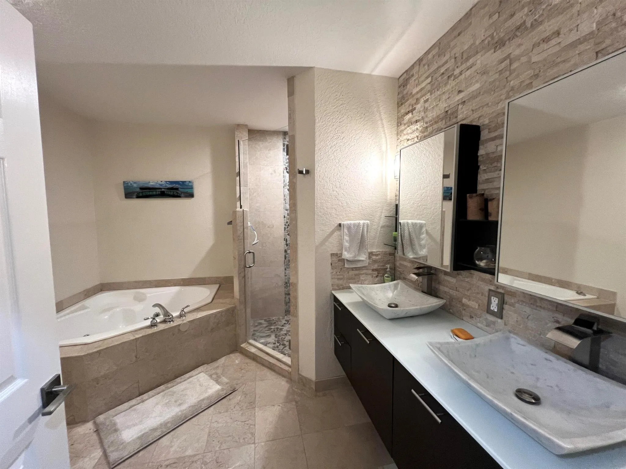 1640 Presidential Way, #301