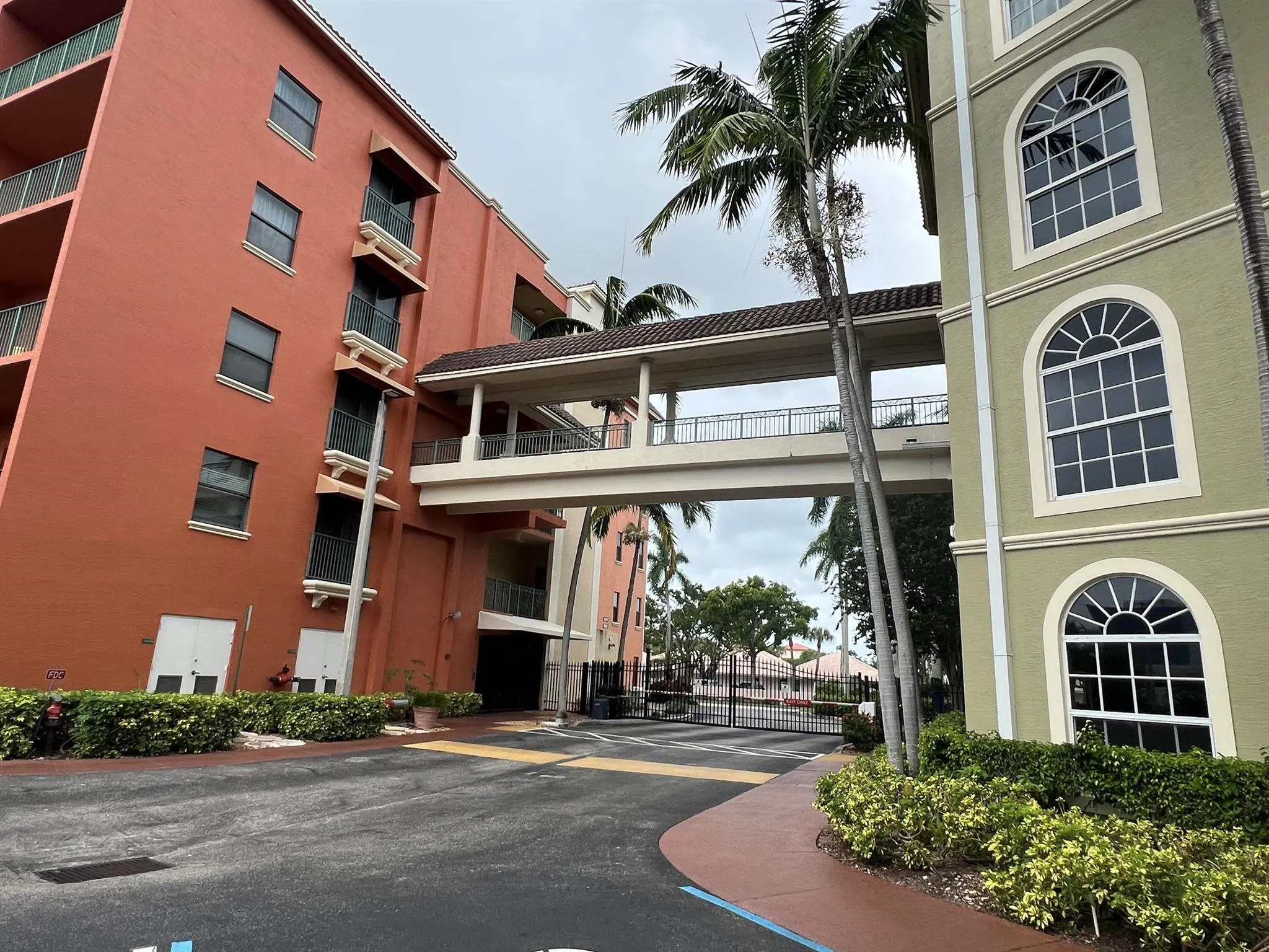 1640 Presidential Way, #301