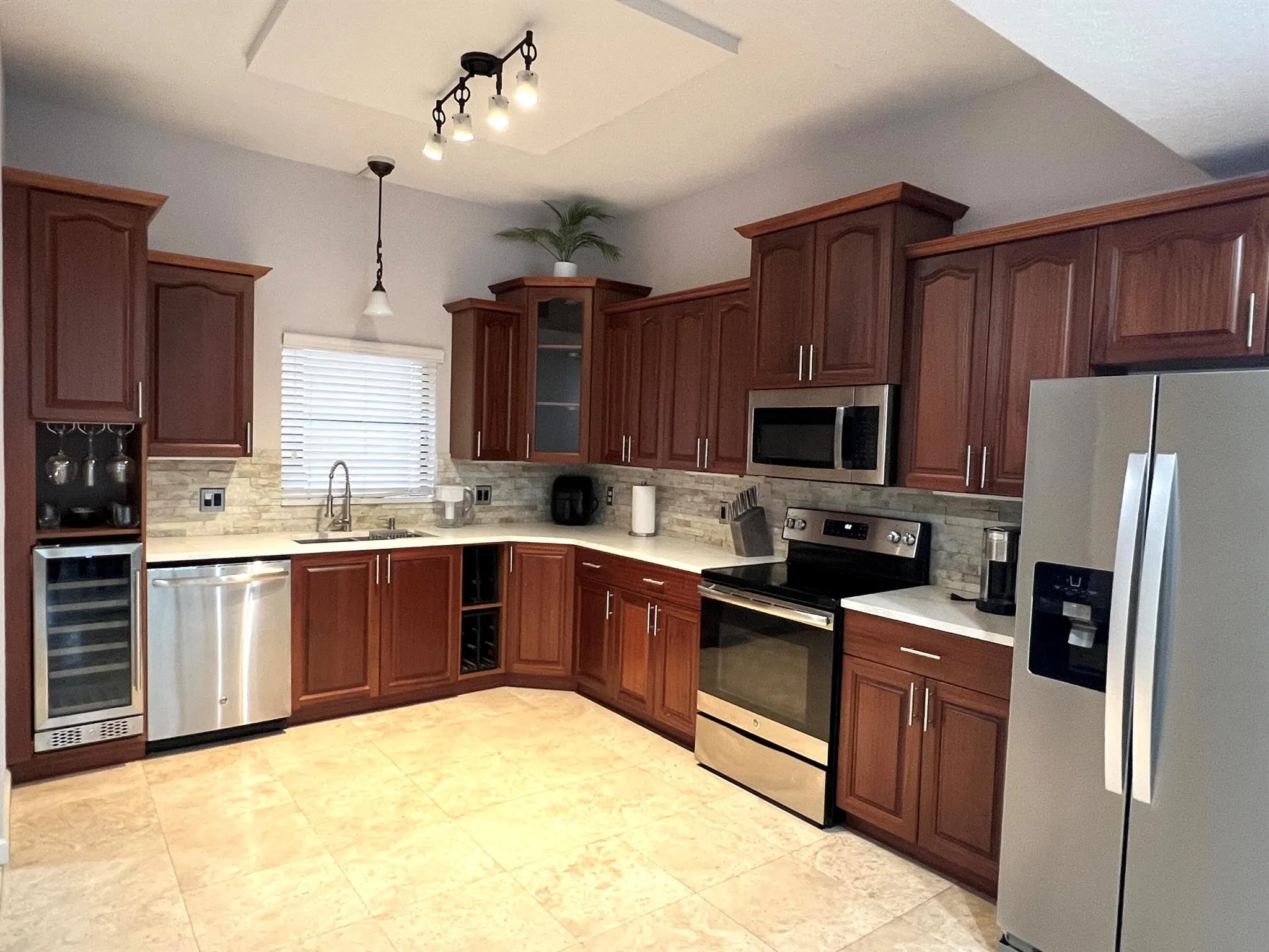 1640 Presidential Way, #301