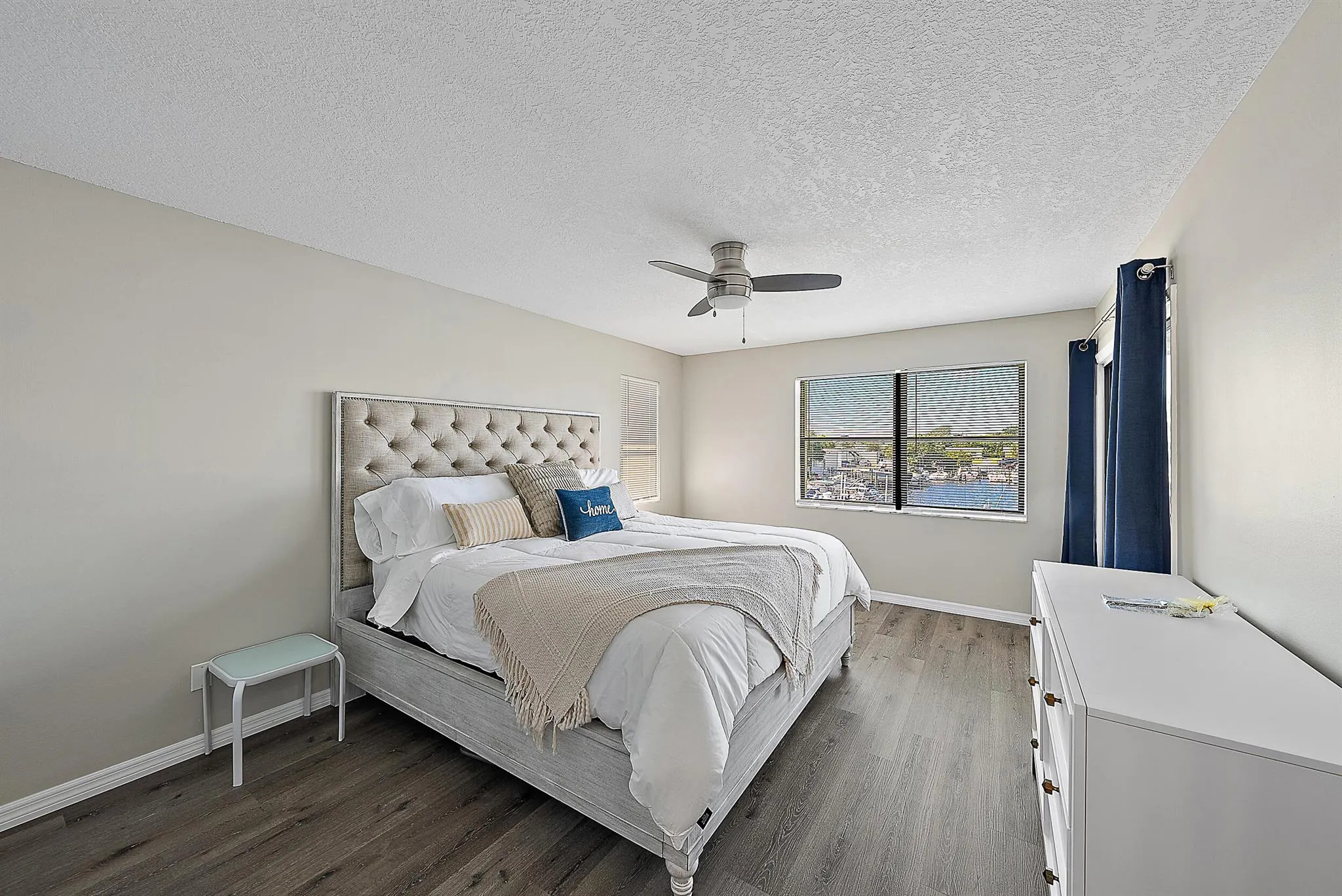 309 Lake Circle, #201