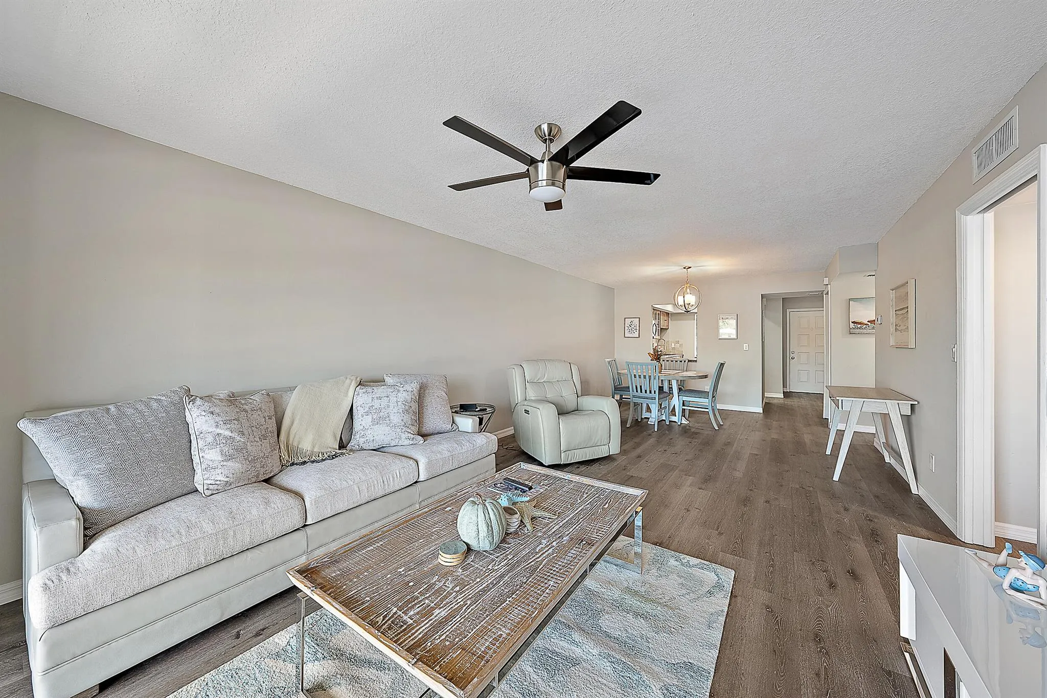 309 Lake Circle, #201