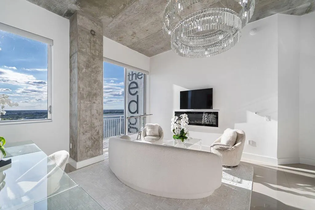 300 S Australian Avenue, #1608