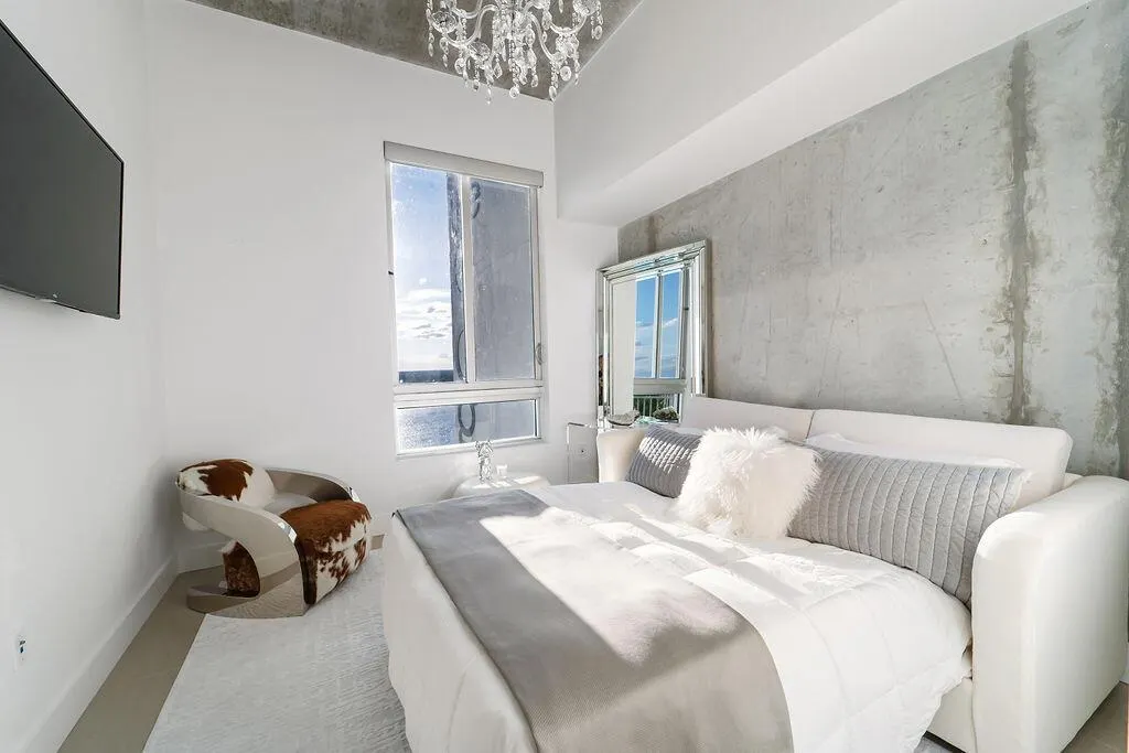 300 S Australian Avenue, #1608