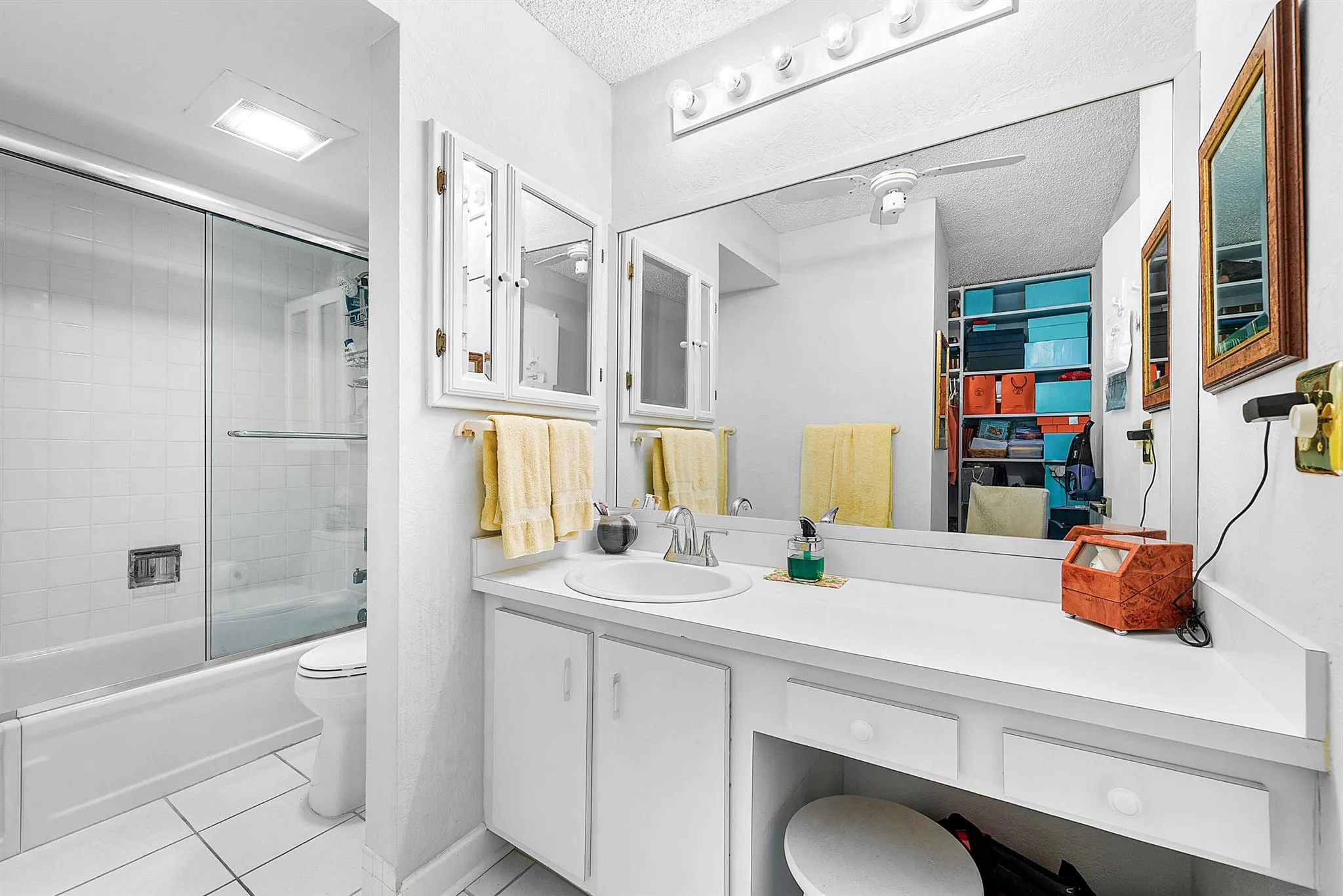 3575 S Ocean Boulevard, #2000