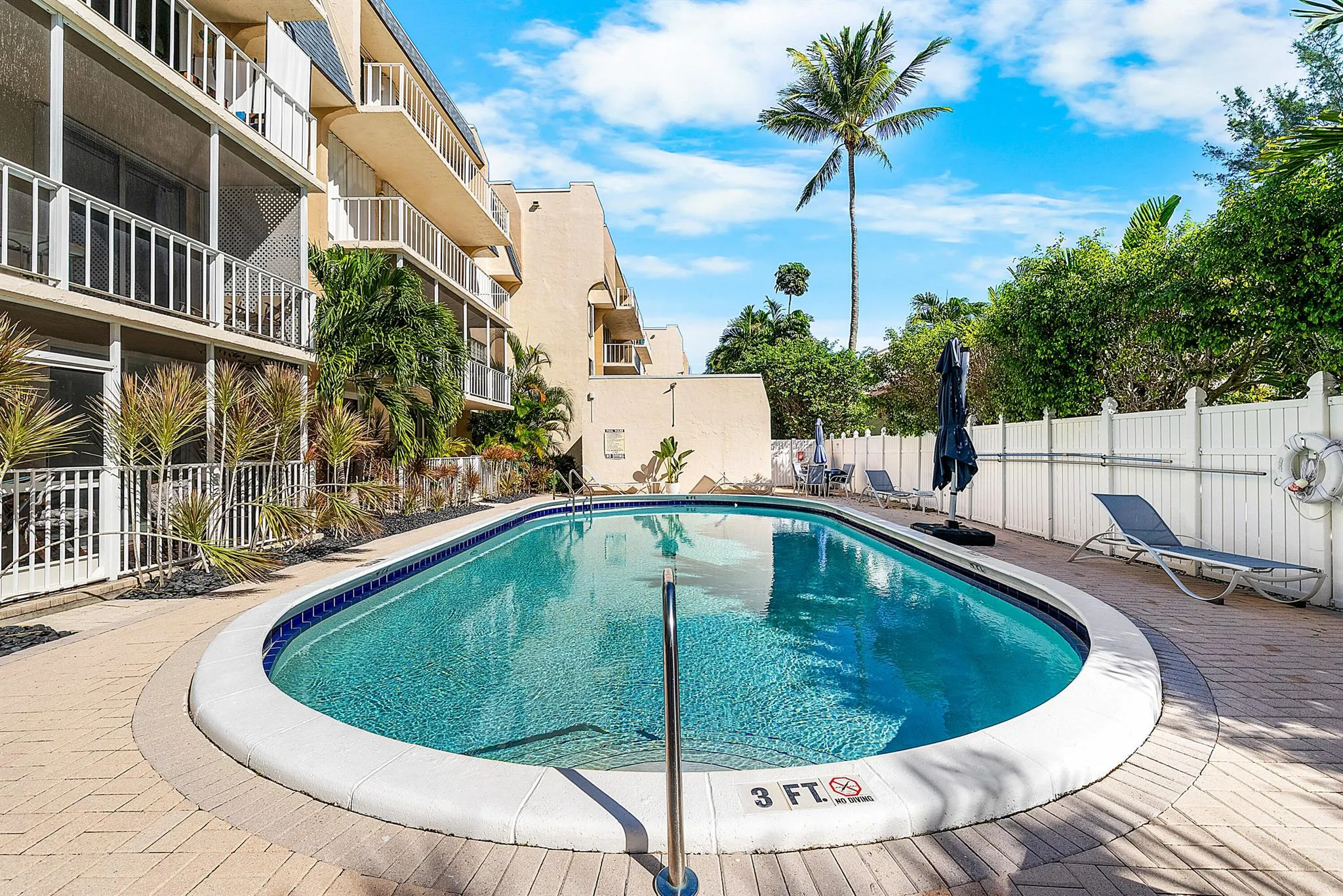 3575 S Ocean Boulevard, #2000