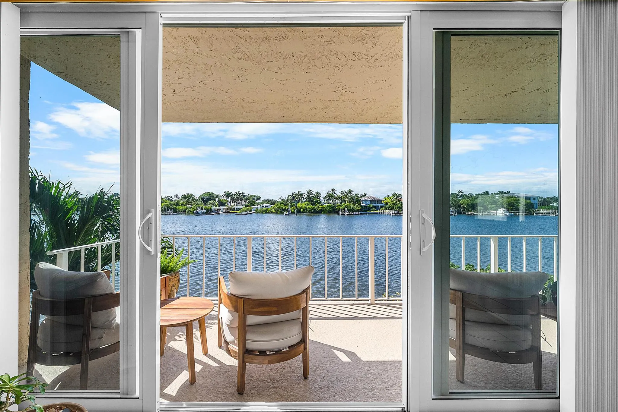 3575 S Ocean Boulevard, #2000