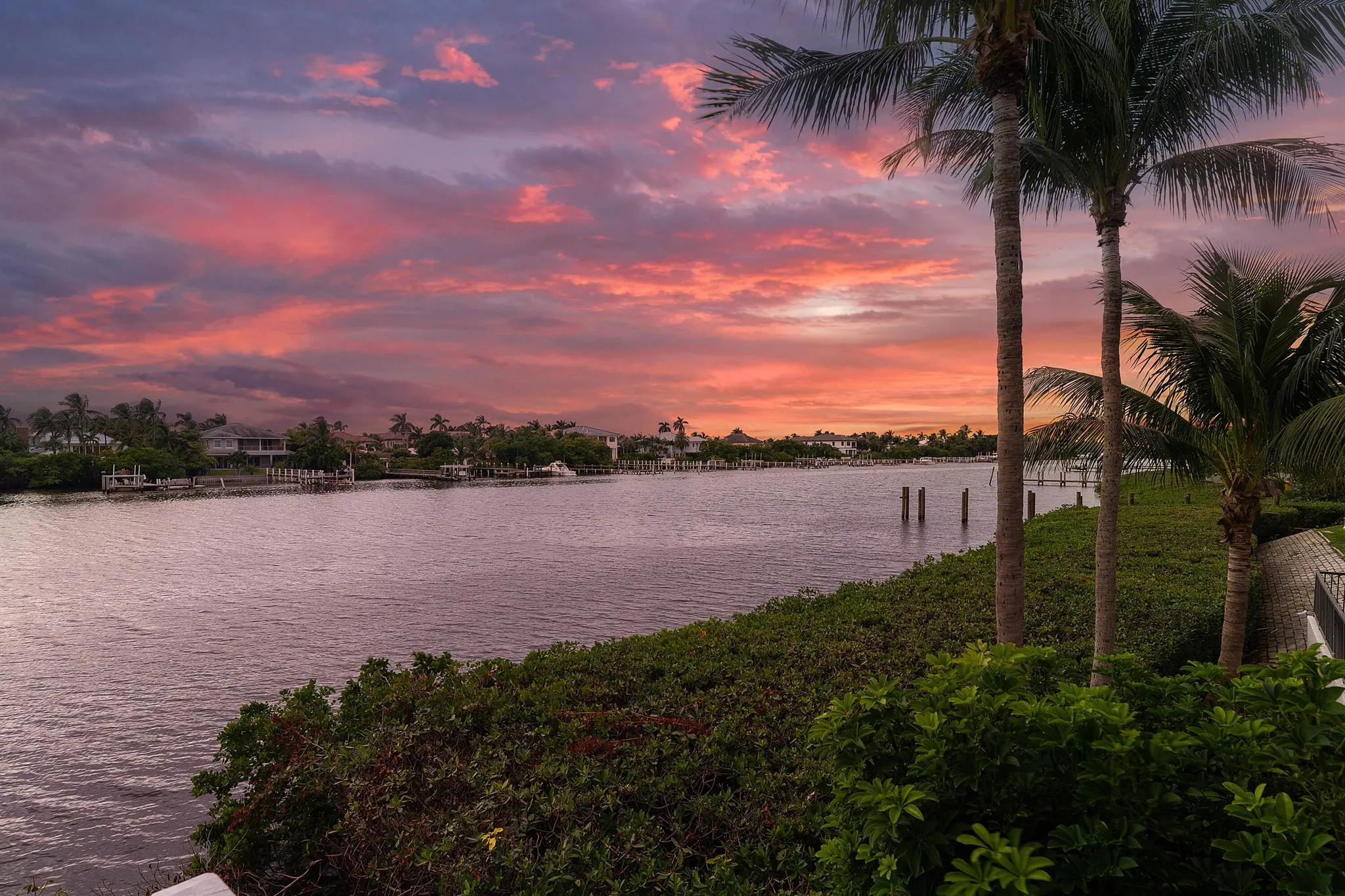 3575 S Ocean Boulevard, #2000