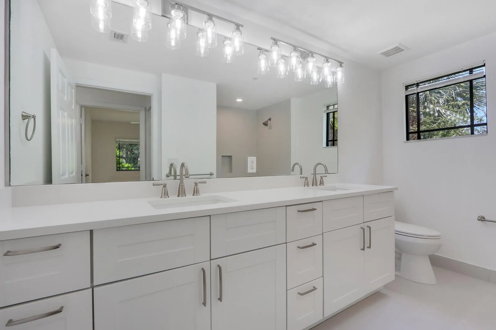 3023 Alcazar Place, #203